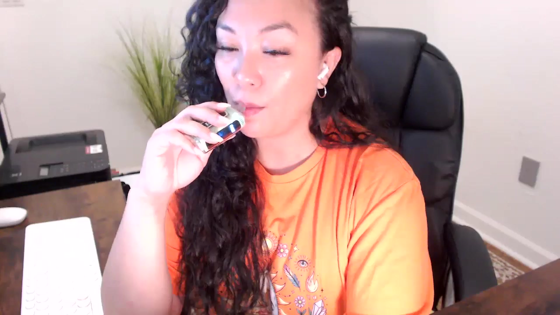 Gallery image thumbnail from MickaylaStar's myfreecams stream on, 03/31/2026, 16:11 image 12 of 20