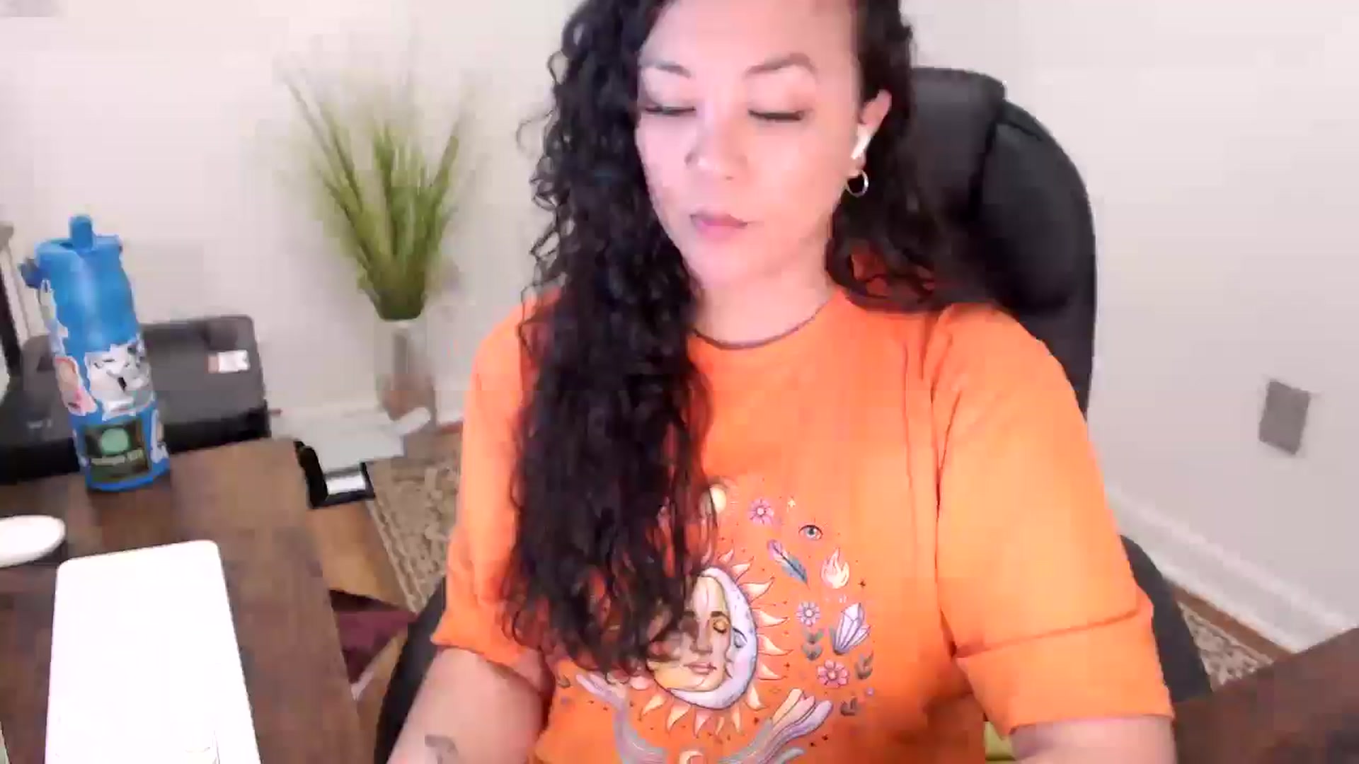 Gallery image thumbnail from MickaylaStar's myfreecams stream on, 03/31/2026, 16:11 image 20 of 20