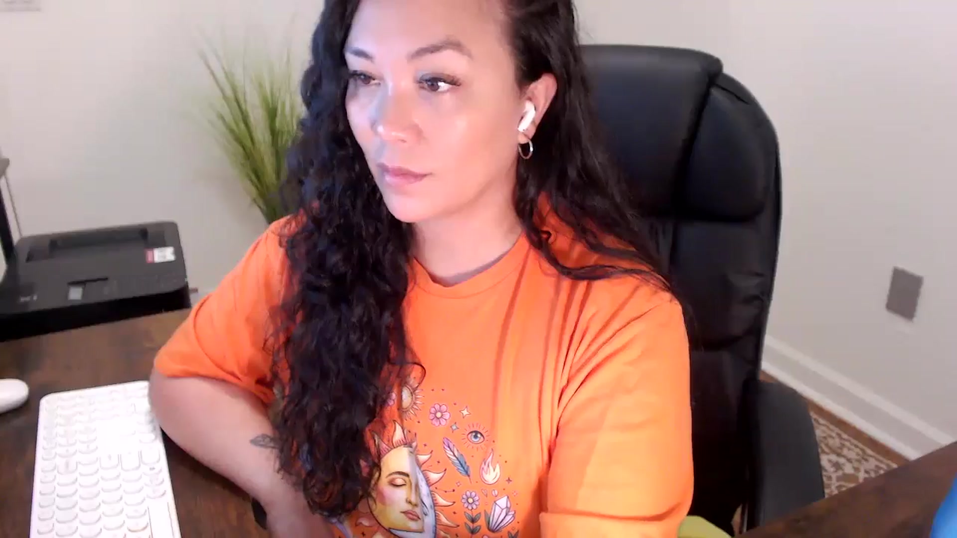 Gallery image thumbnail from MickaylaStar's myfreecams stream on, 03/31/2026, 17:00 image 16 of 20
