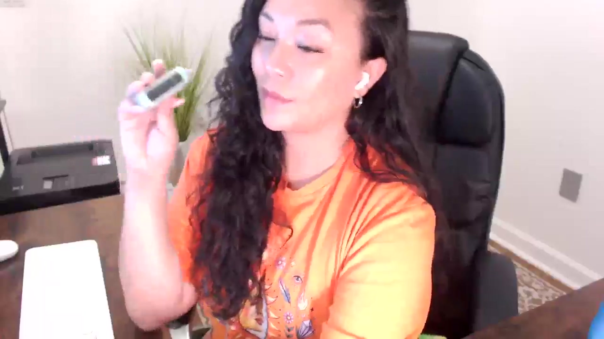 Gallery image thumbnail from MickaylaStar's myfreecams stream on, 03/31/2026, 17:00 image 7 of 20