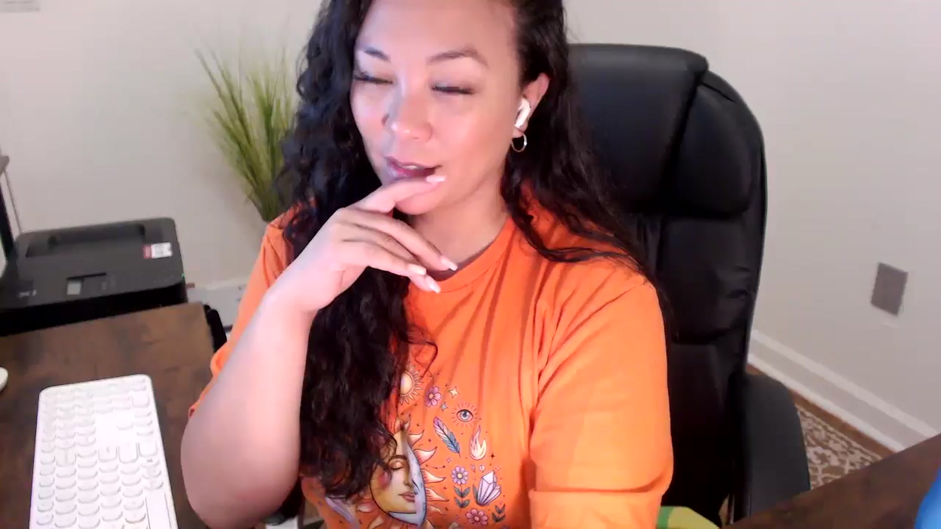 Gallery image thumbnail from MickaylaStar's myfreecams stream on, 03/31/2026, 17:00 image 15 of 20