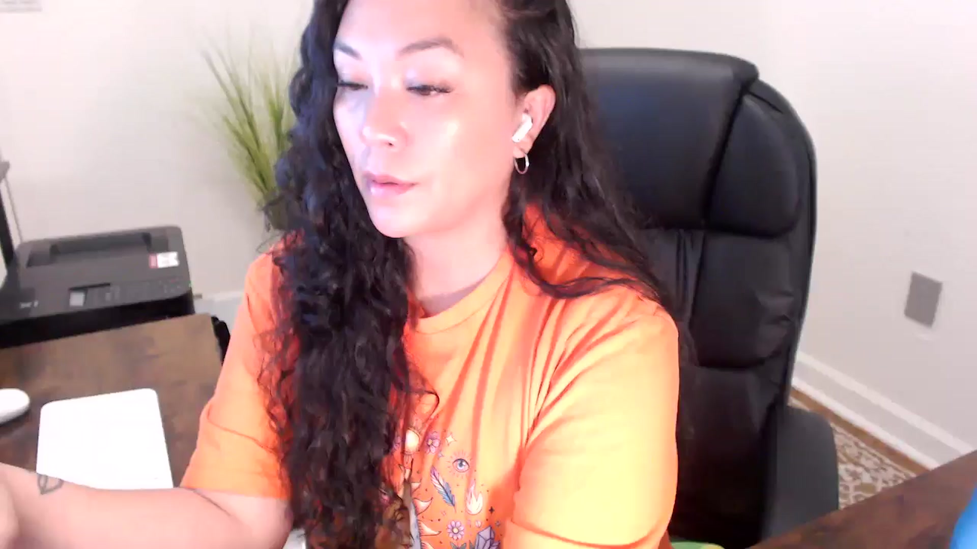 Gallery image thumbnail from MickaylaStar's myfreecams stream on, 03/31/2026, 17:00 image 6 of 20