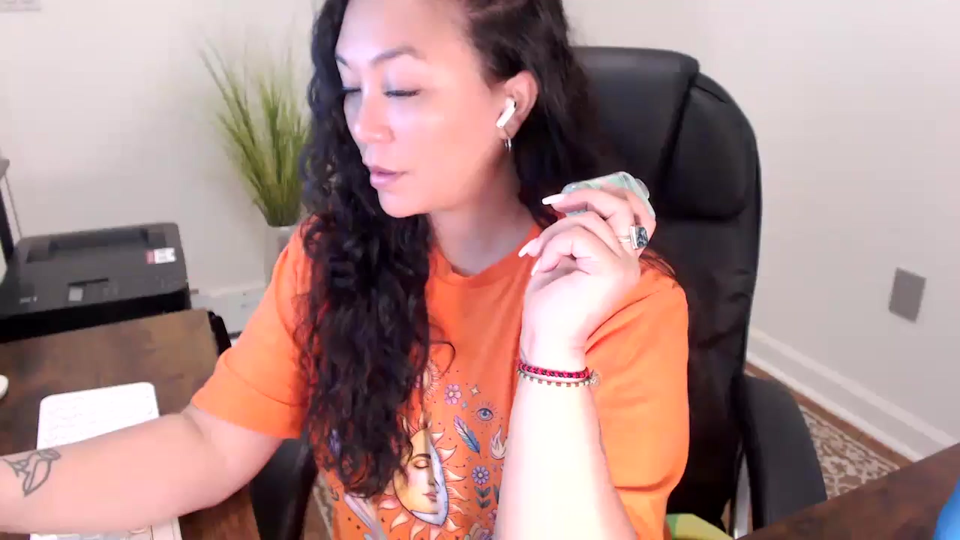Gallery image thumbnail from MickaylaStar's myfreecams stream on, 03/31/2026, 17:00 image 13 of 20