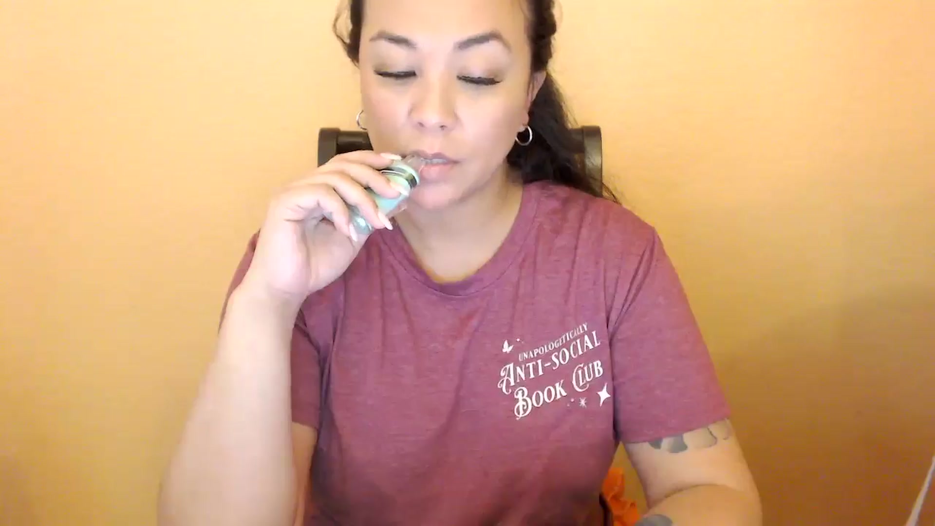 Gallery image thumbnail from MickaylaStar's myfreecams stream on, 04/02/2026, 19:45 image 3 of 20