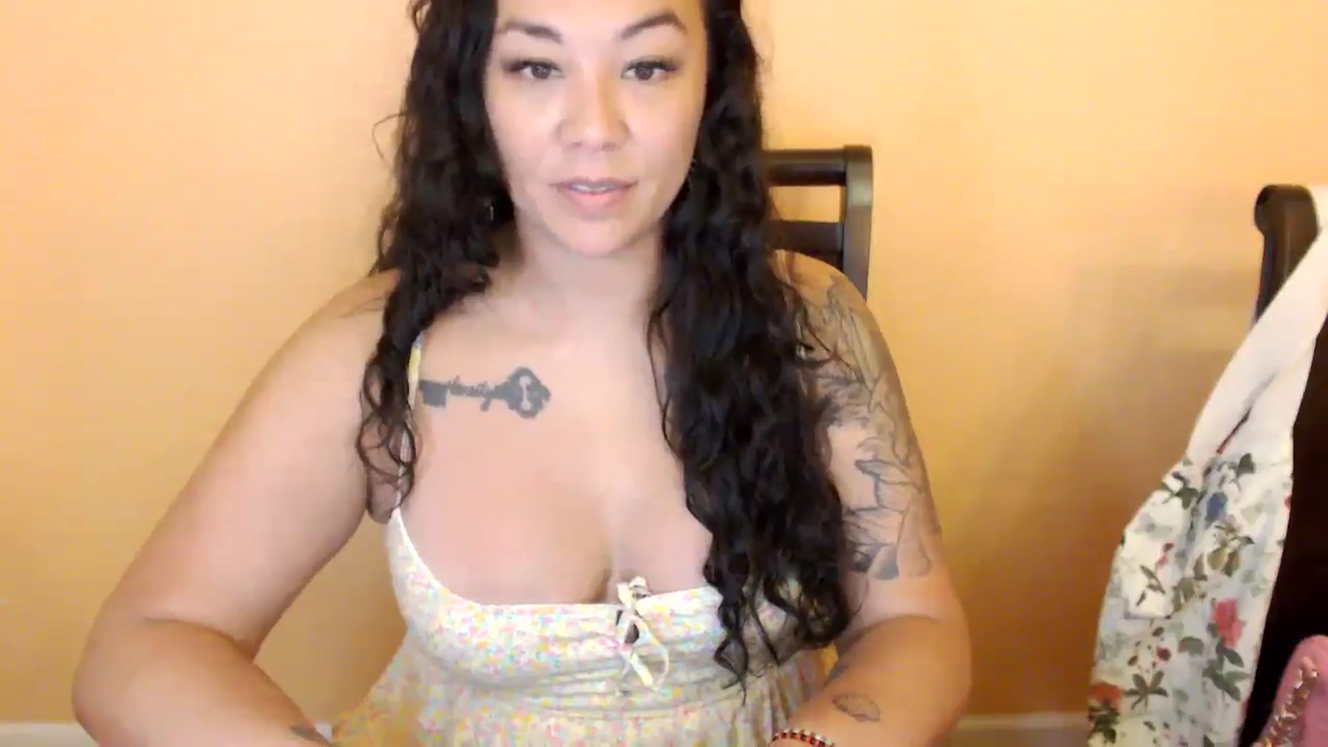 Gallery image thumbnail from MickaylaStar's myfreecams stream on, 04/12/2026, 17:00 image 5 of 20