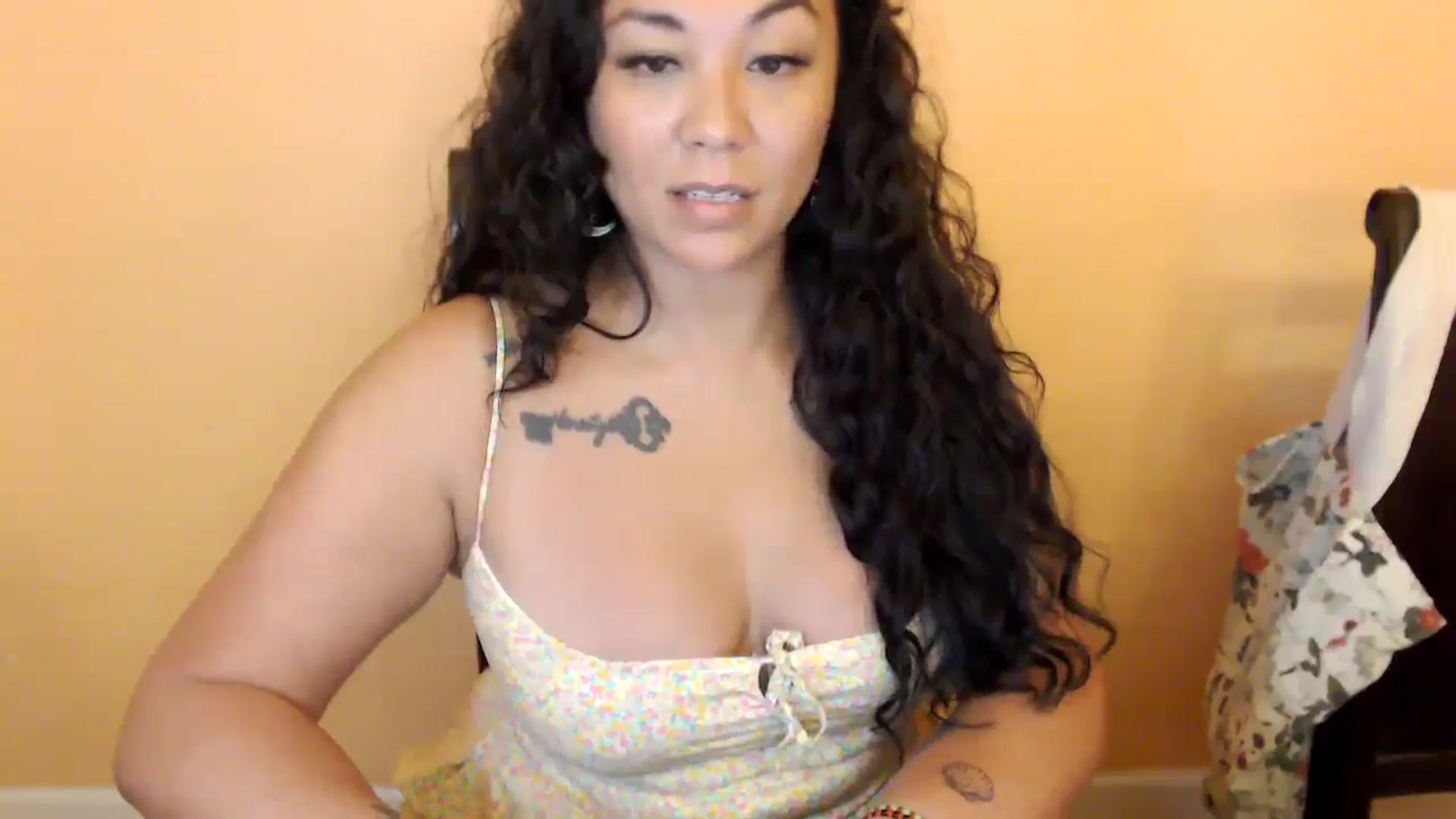 Gallery image thumbnail from MickaylaStar's myfreecams stream on, 04/12/2026, 21:33 image 5 of 20
