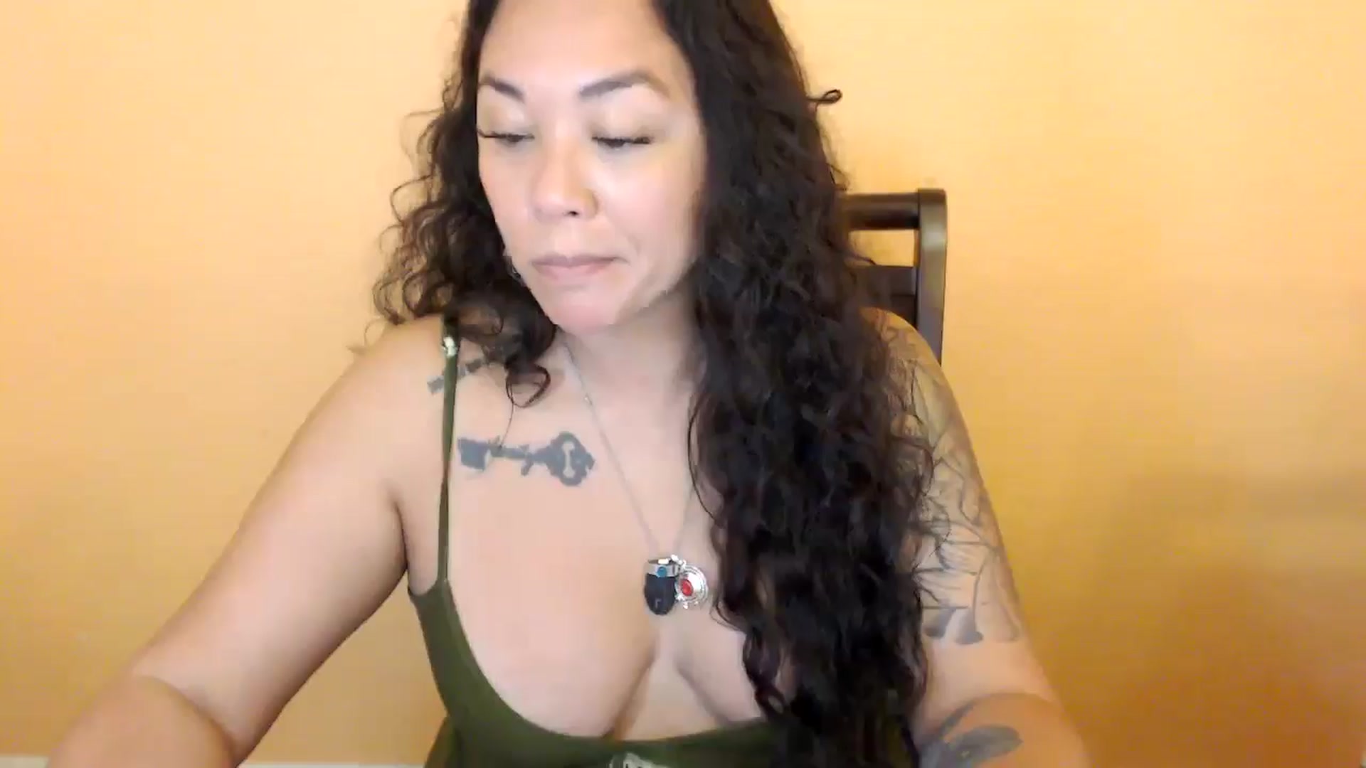 Gallery image thumbnail from MickaylaStar's myfreecams stream on, 04/15/2026, 18:16 image 17 of 20