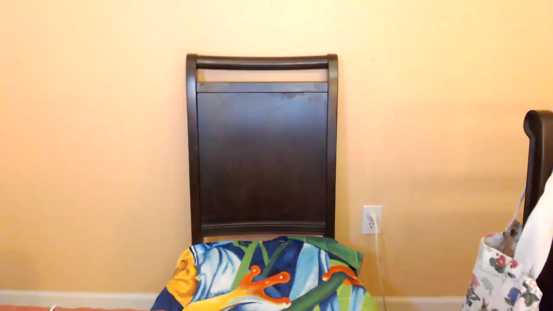 Gallery image thumbnail from MickaylaStar's myfreecams stream on, 04/19/2026, 20:59 image 13 of 20