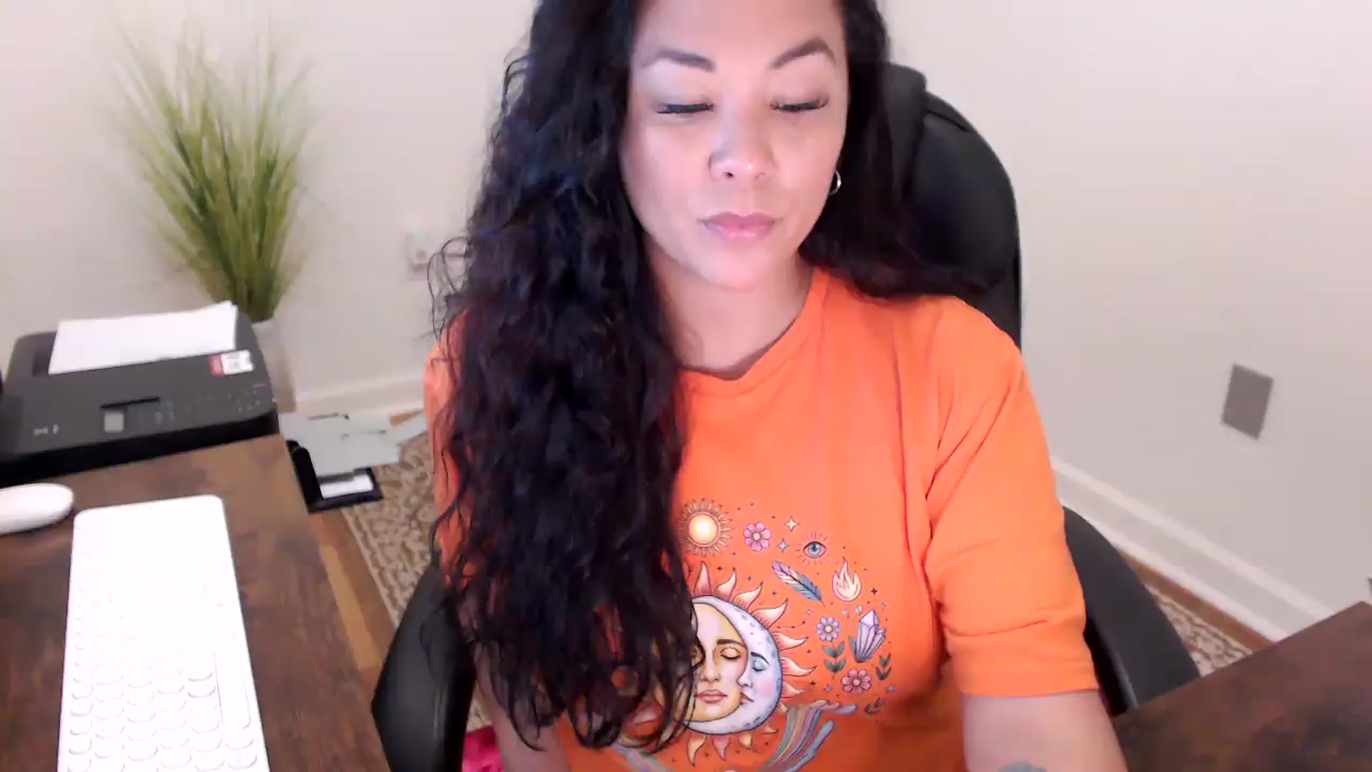 Gallery image thumbnail from MickaylaStar's myfreecams stream on, 04/24/2026, 17:02 image 18 of 20