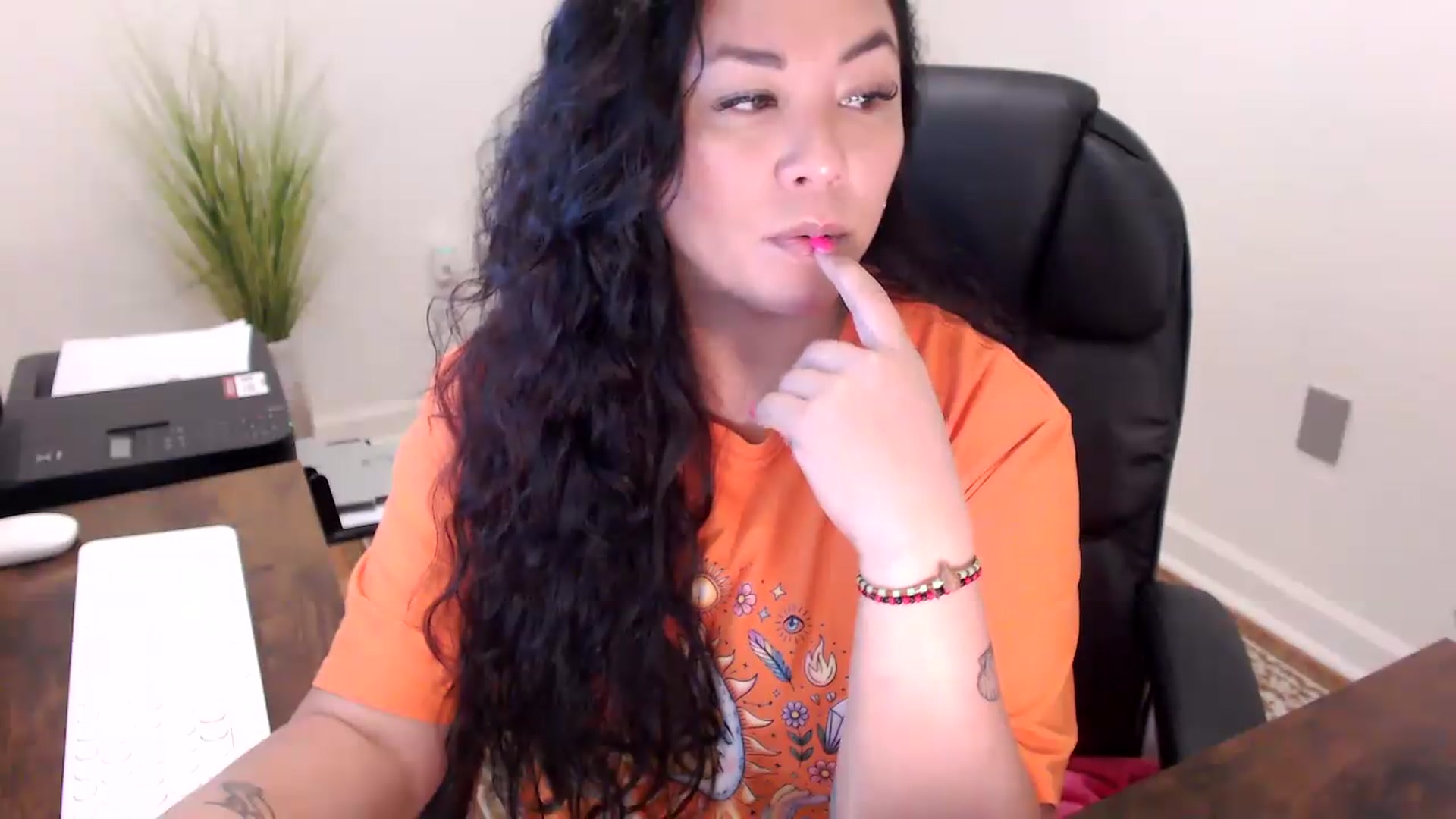 Gallery image thumbnail from MickaylaStar's myfreecams stream on, 04/24/2026, 17:02 image 12 of 20