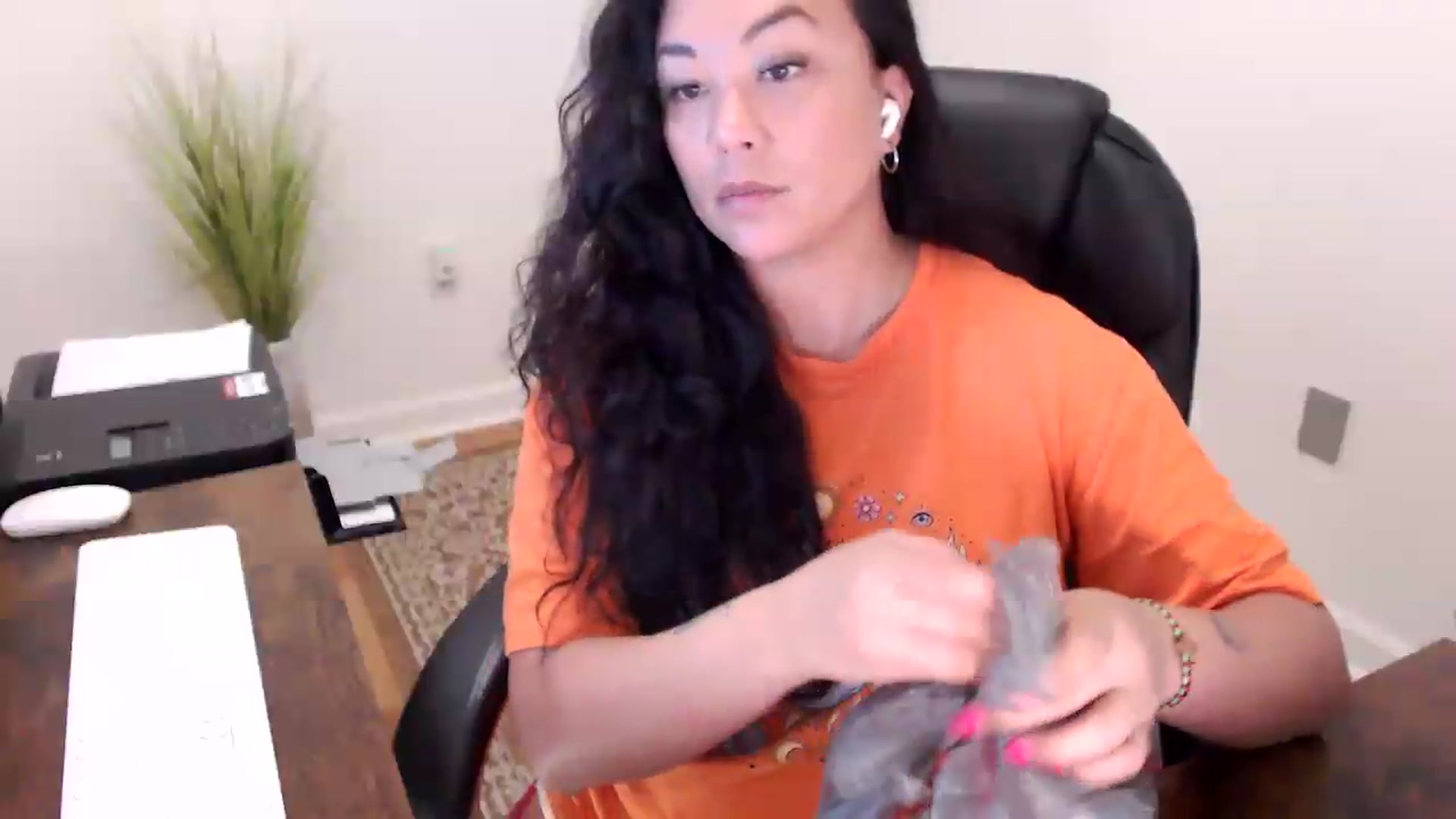 Gallery image thumbnail from MickaylaStar's myfreecams stream on, 04/24/2026, 17:02 image 5 of 20