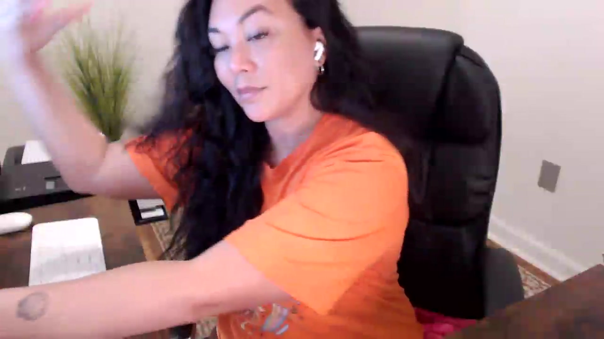 Gallery image thumbnail from MickaylaStar's myfreecams stream on, 04/24/2026, 17:02 image 20 of 20