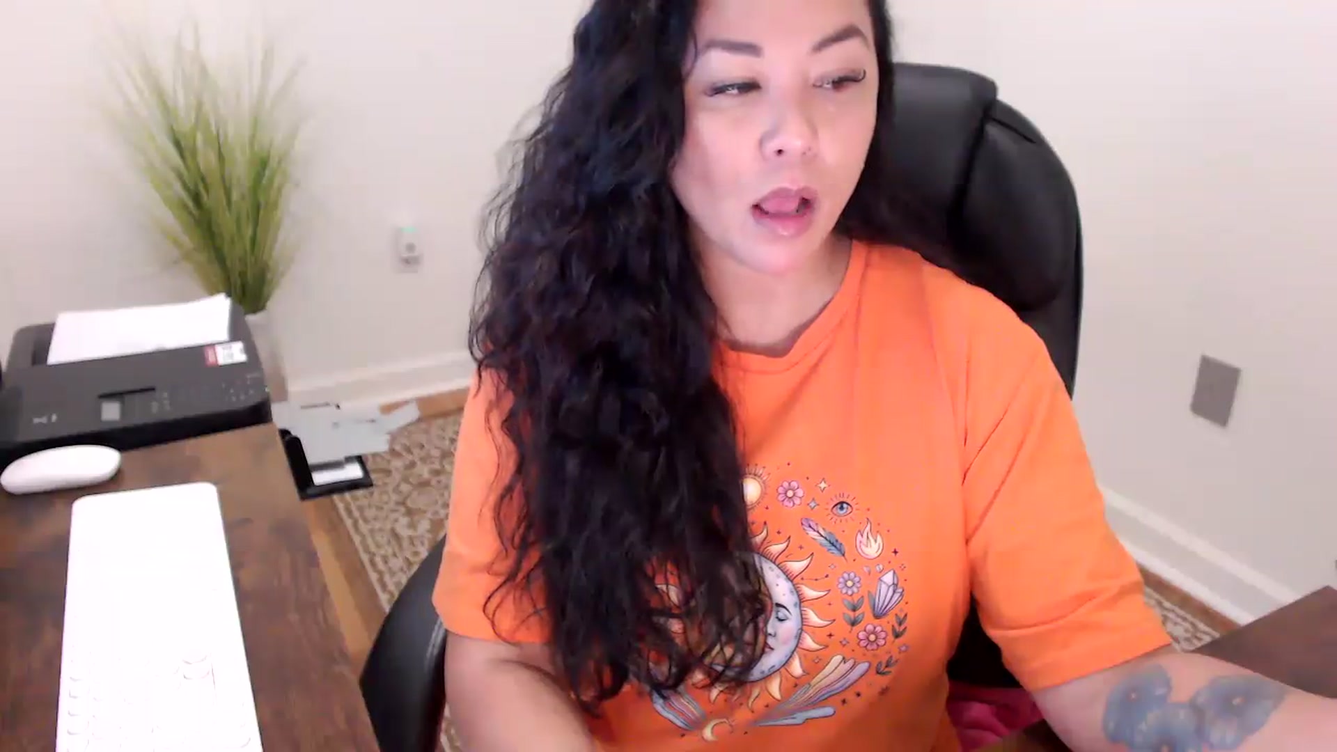 Gallery image thumbnail from MickaylaStar's myfreecams stream on, 04/24/2026, 17:02 image 2 of 20