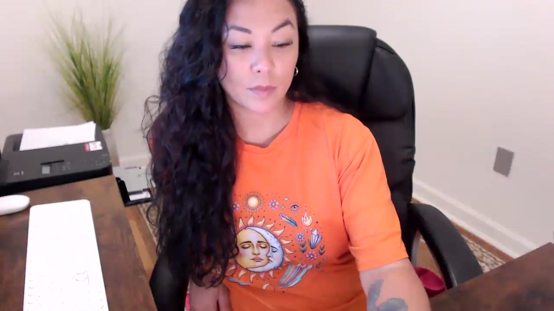 Gallery image thumbnail from MickaylaStar's myfreecams stream on, 04/24/2026, 17:02 image 8 of 20
