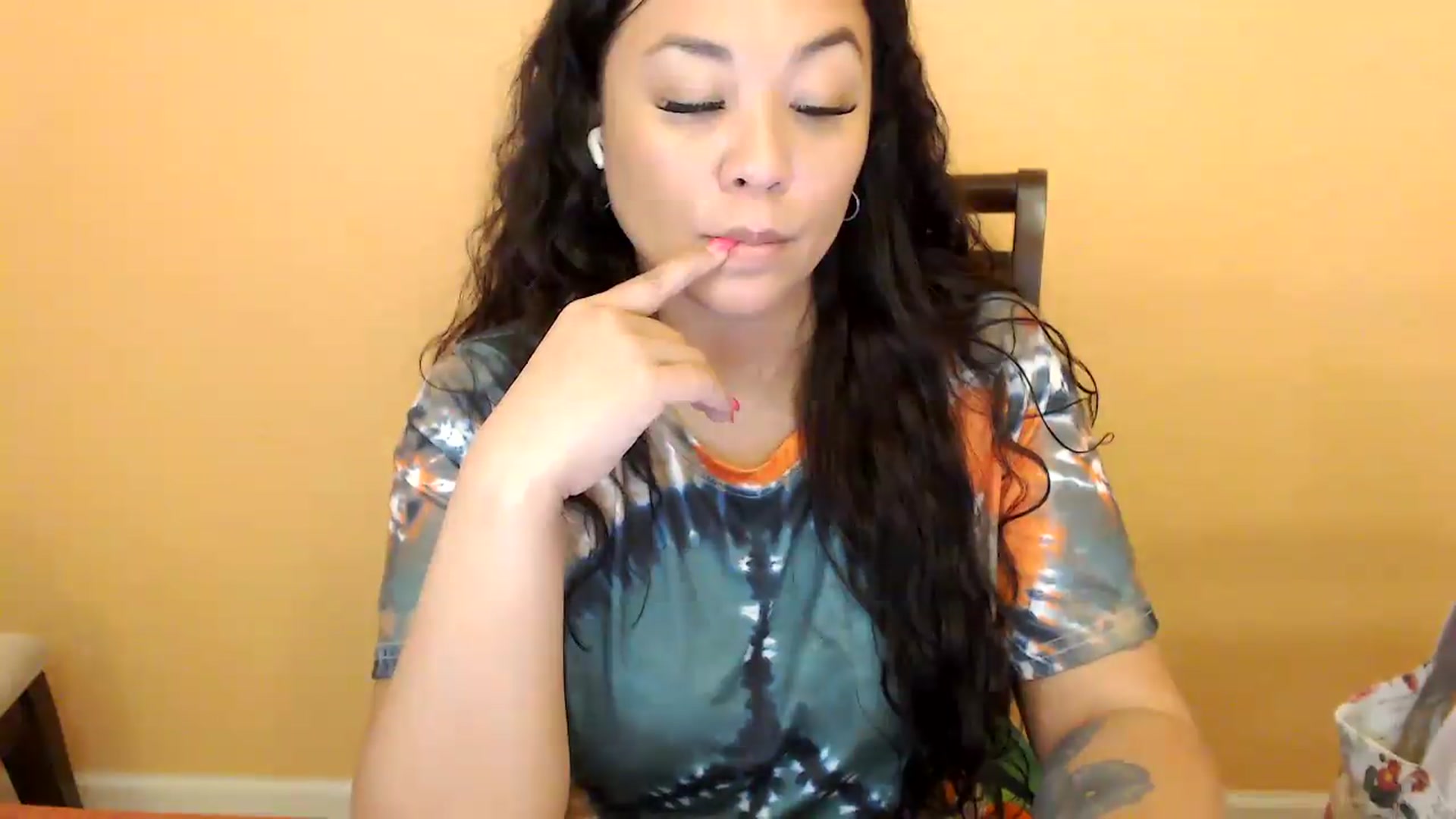Gallery image thumbnail from MickaylaStar's myfreecams stream on, 04/26/2026, 19:50 image 18 of 20
