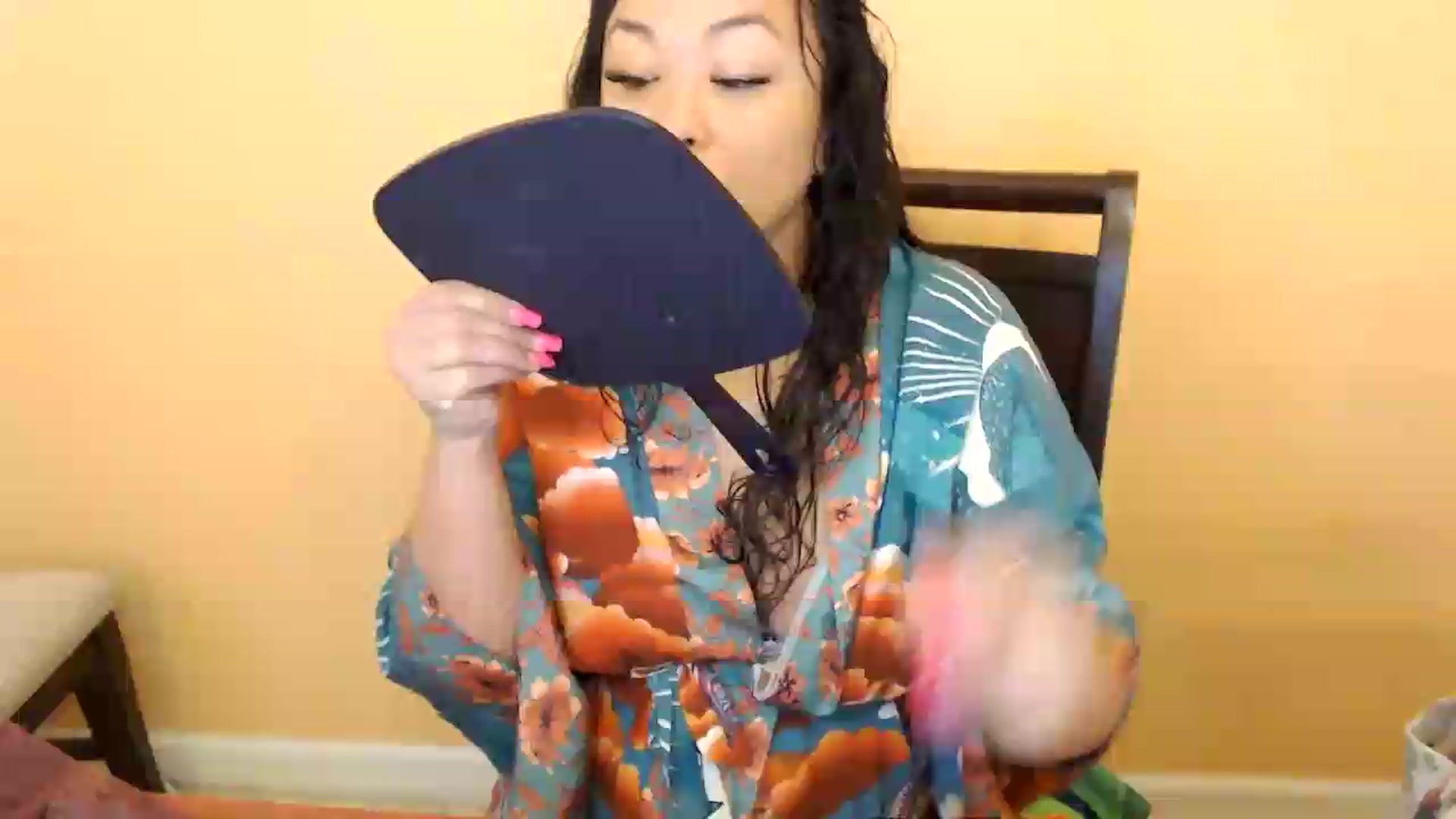 Gallery image thumbnail from MickaylaStar's myfreecams stream on, 04/29/2026, 15:32 image 17 of 20