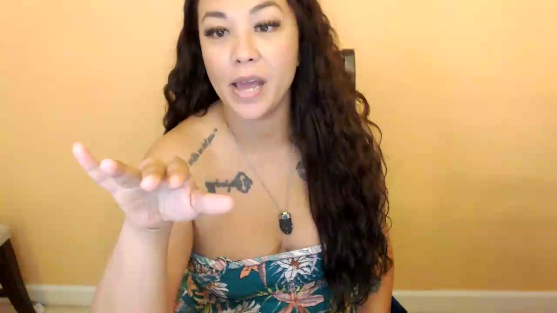 Gallery image thumbnail from MickaylaStar's myfreecams stream on, 05/07/2026, 19:34 image 12 of 20