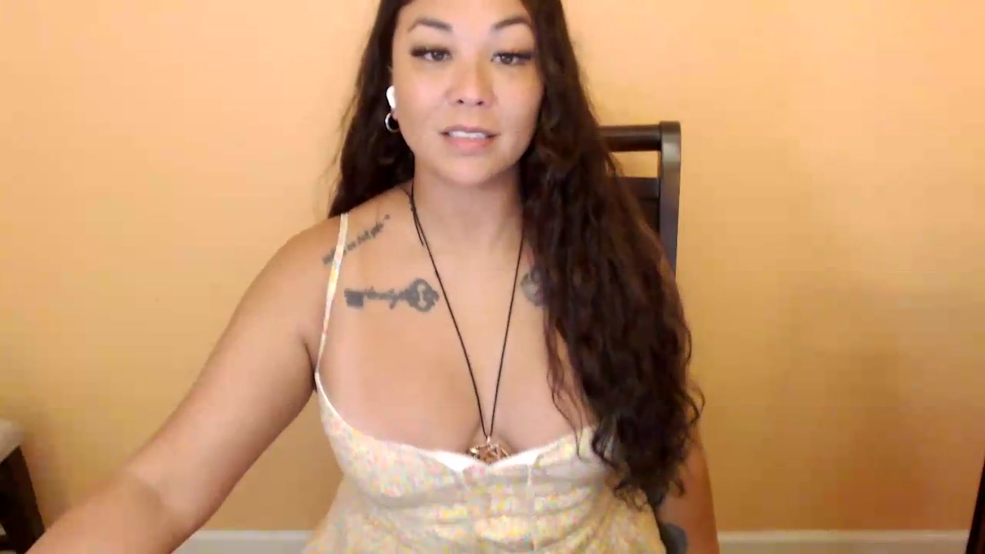 Gallery image thumbnail from MickaylaStar's myfreecams stream on, 05/12/2026, 16:41 image 3 of 20