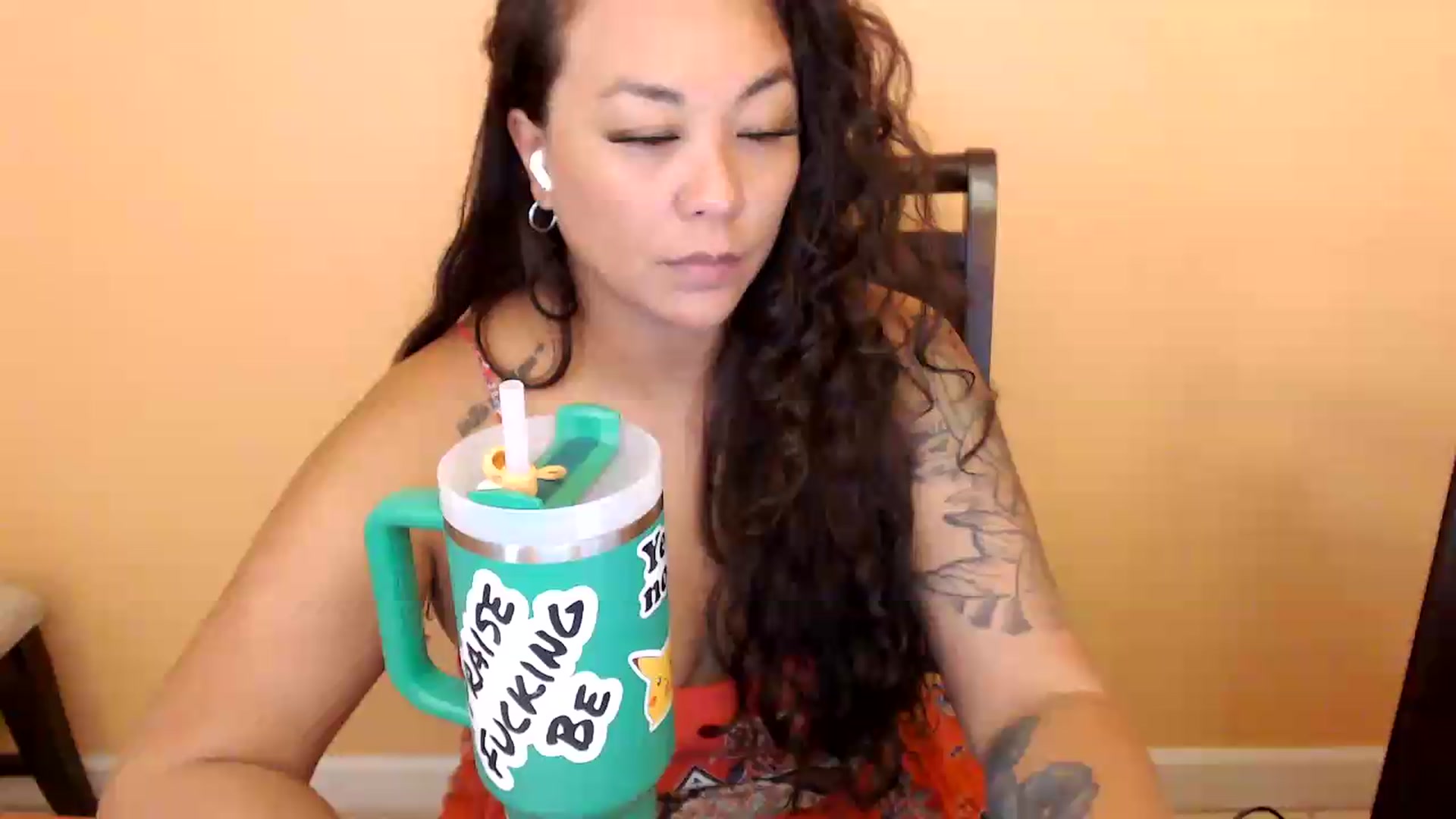 Gallery image thumbnail from MickaylaStar's myfreecams stream on, 05/14/2026, 19:37 image 18 of 20