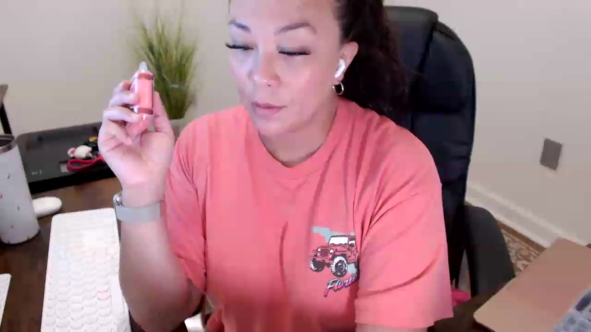 Gallery image thumbnail from MickaylaStar's myfreecams stream on, 05/26/2026, 16:16 image 1 of 20
