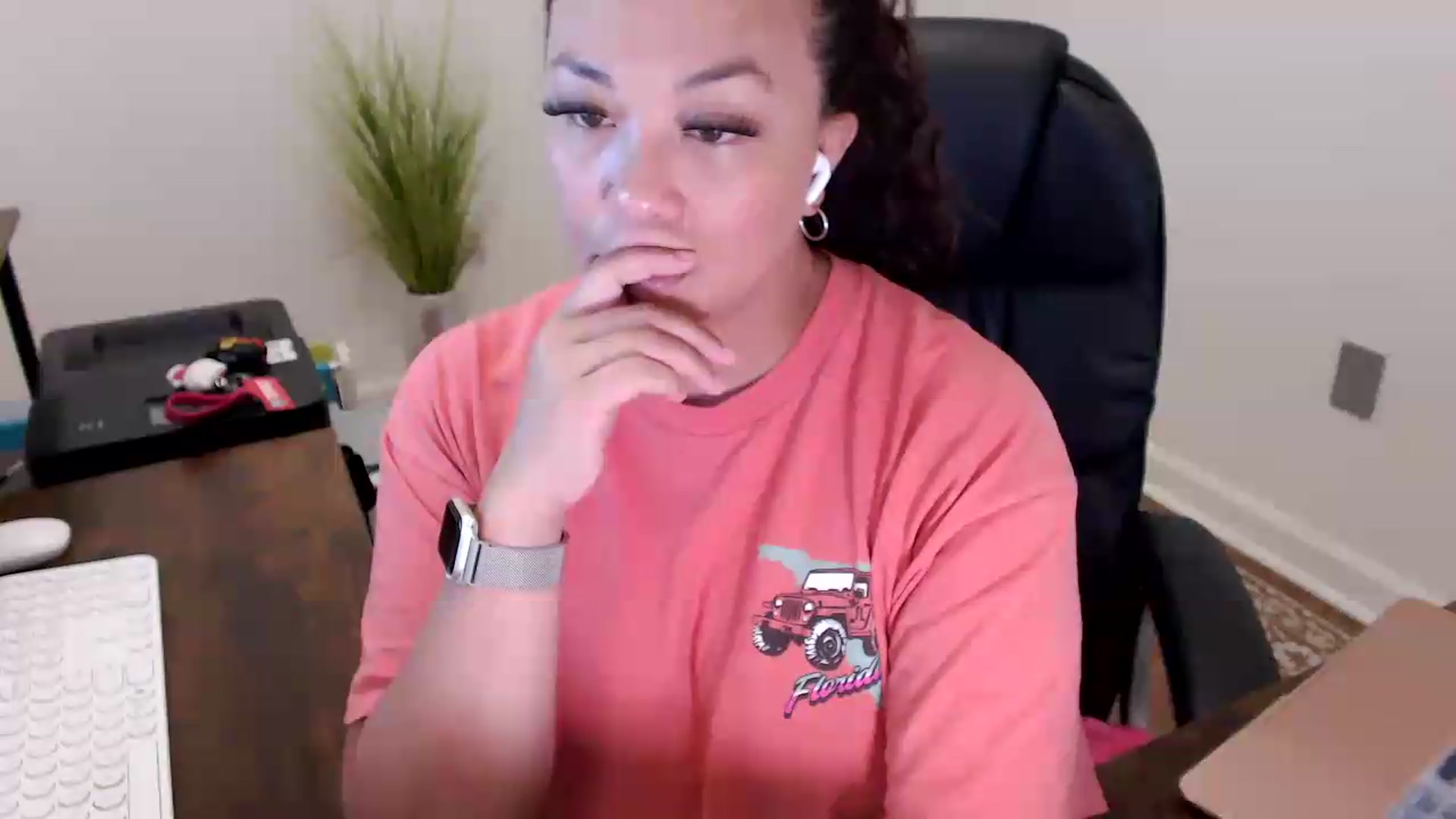 Gallery image thumbnail from MickaylaStar's myfreecams stream on, 05/26/2026, 17:22 image 6 of 20