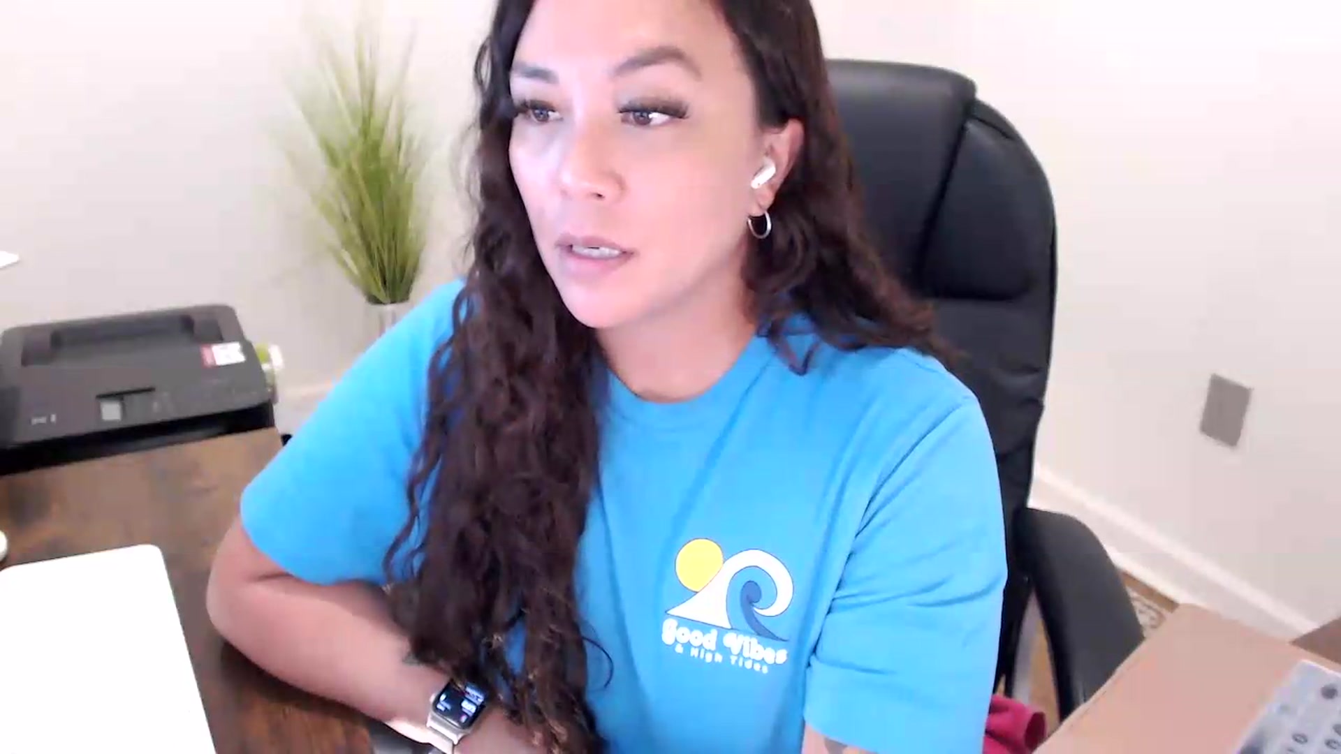 Gallery image thumbnail from MickaylaStar's myfreecams stream on, 05/28/2026, 17:55 image 8 of 20
