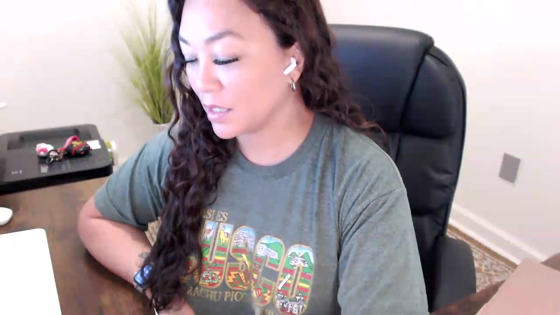 Gallery image thumbnail from MickaylaStar's myfreecams stream on, 05/29/2026, 15:05 image 6 of 20