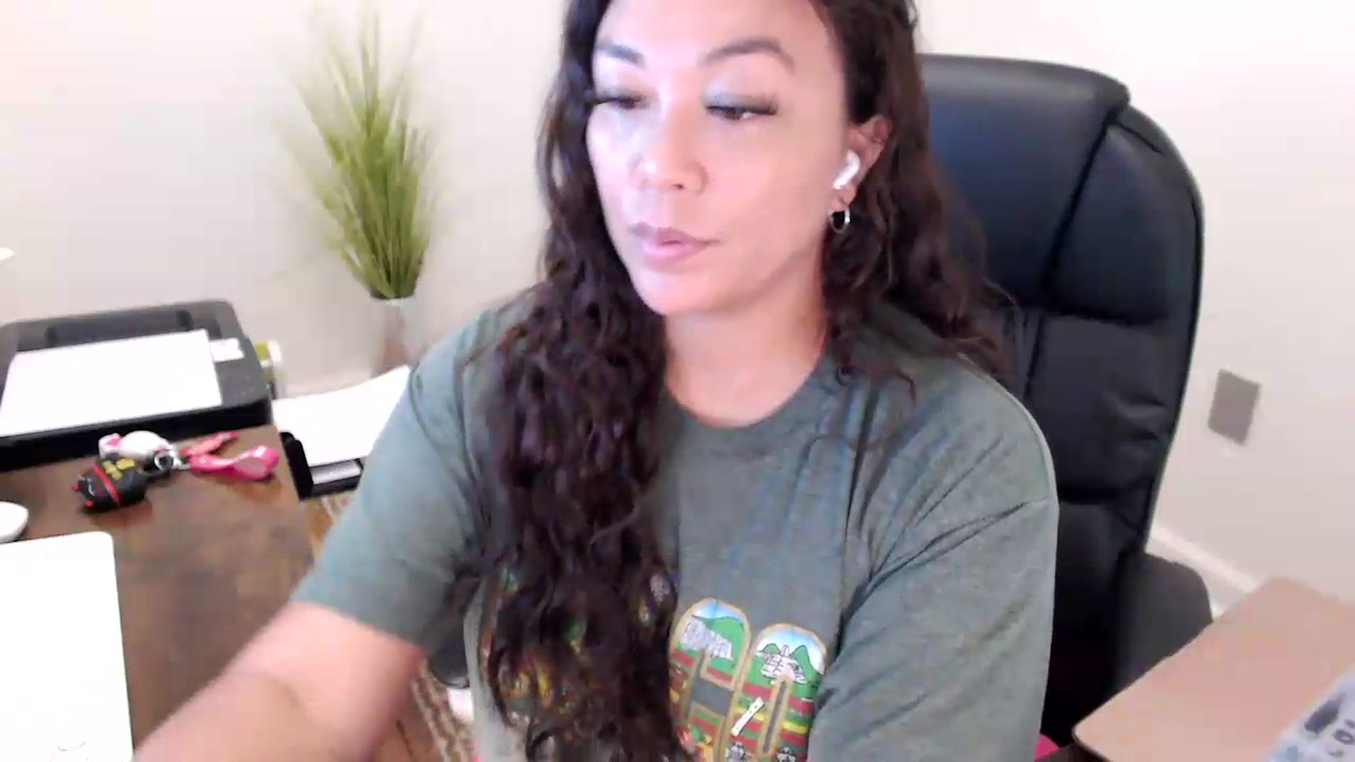 Gallery image thumbnail from MickaylaStar's myfreecams stream on, 05/29/2026, 15:26 image 20 of 20