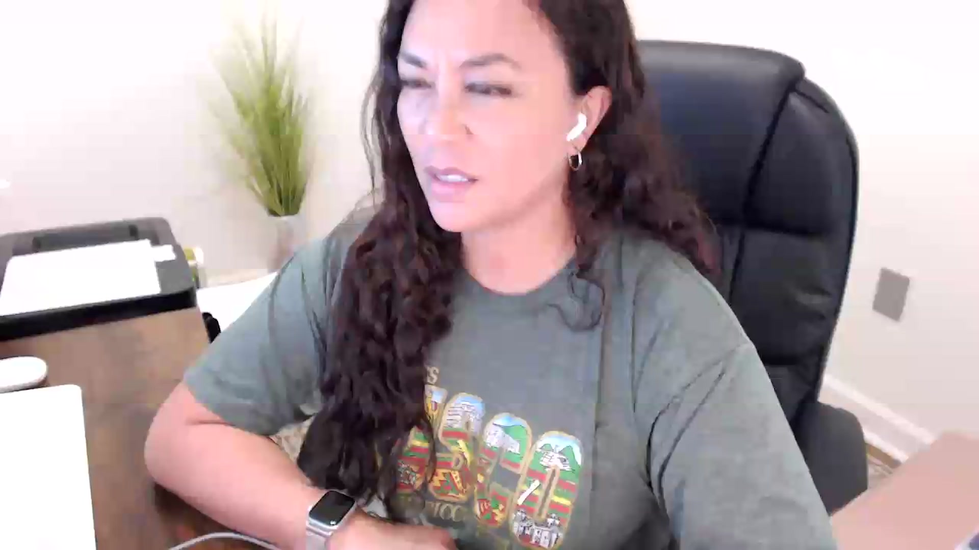 Gallery image thumbnail from MickaylaStar's myfreecams stream on, 05/29/2026, 16:18 image 12 of 20