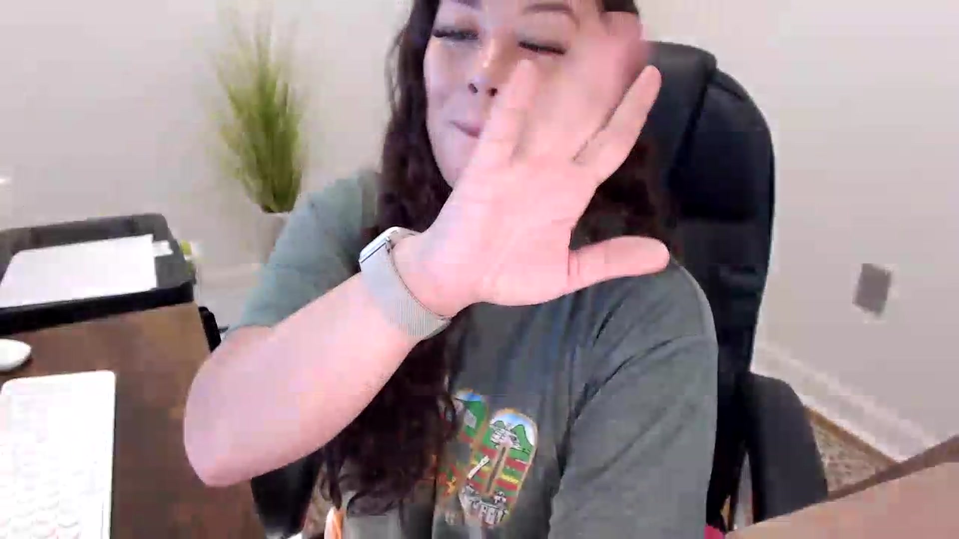 Gallery image thumbnail from MickaylaStar's myfreecams stream on, 05/29/2026, 17:33 image 18 of 20