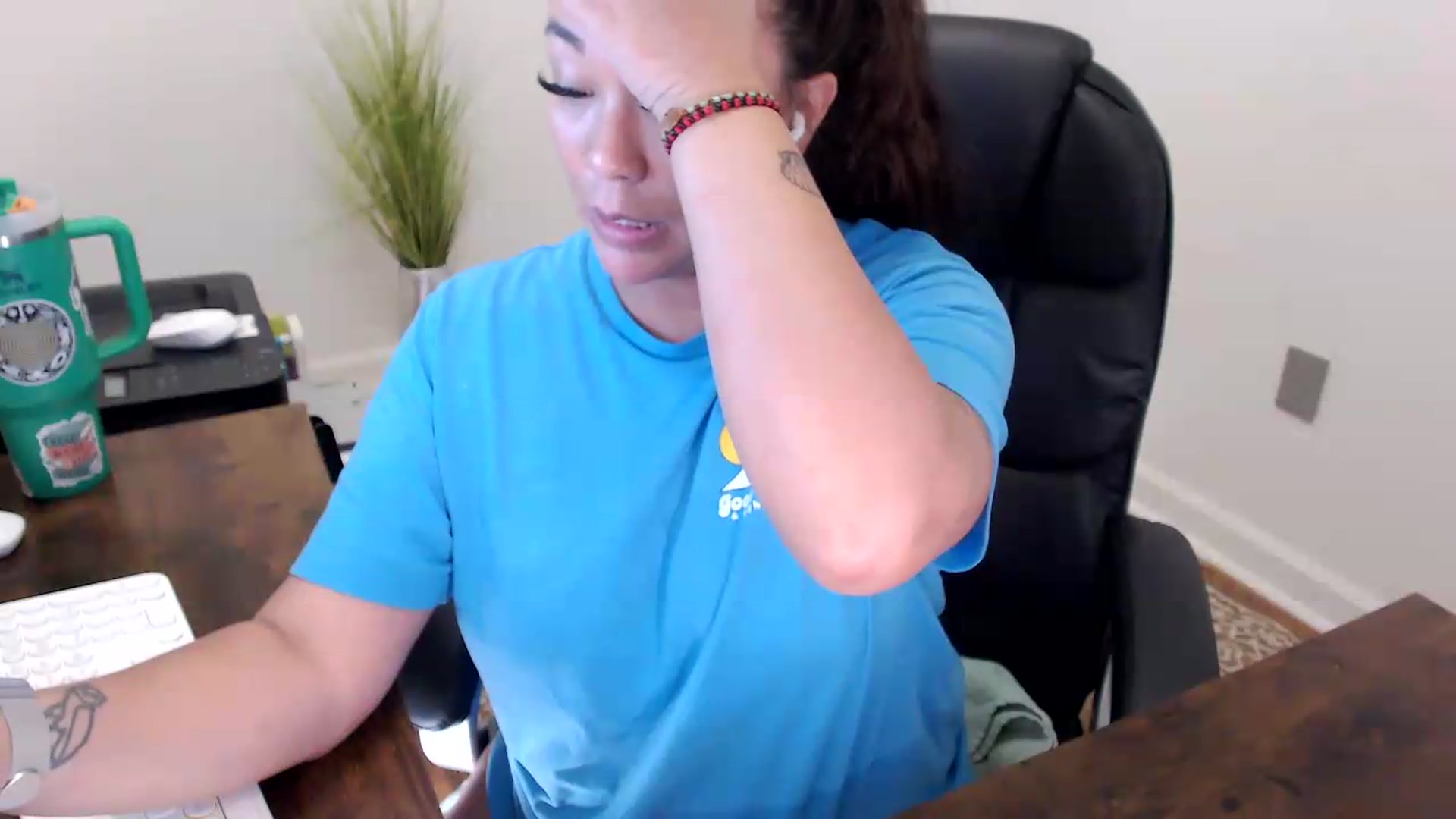 Gallery image thumbnail from MickaylaStar's myfreecams stream on, 06/01/2026, 18:52 image 7 of 20