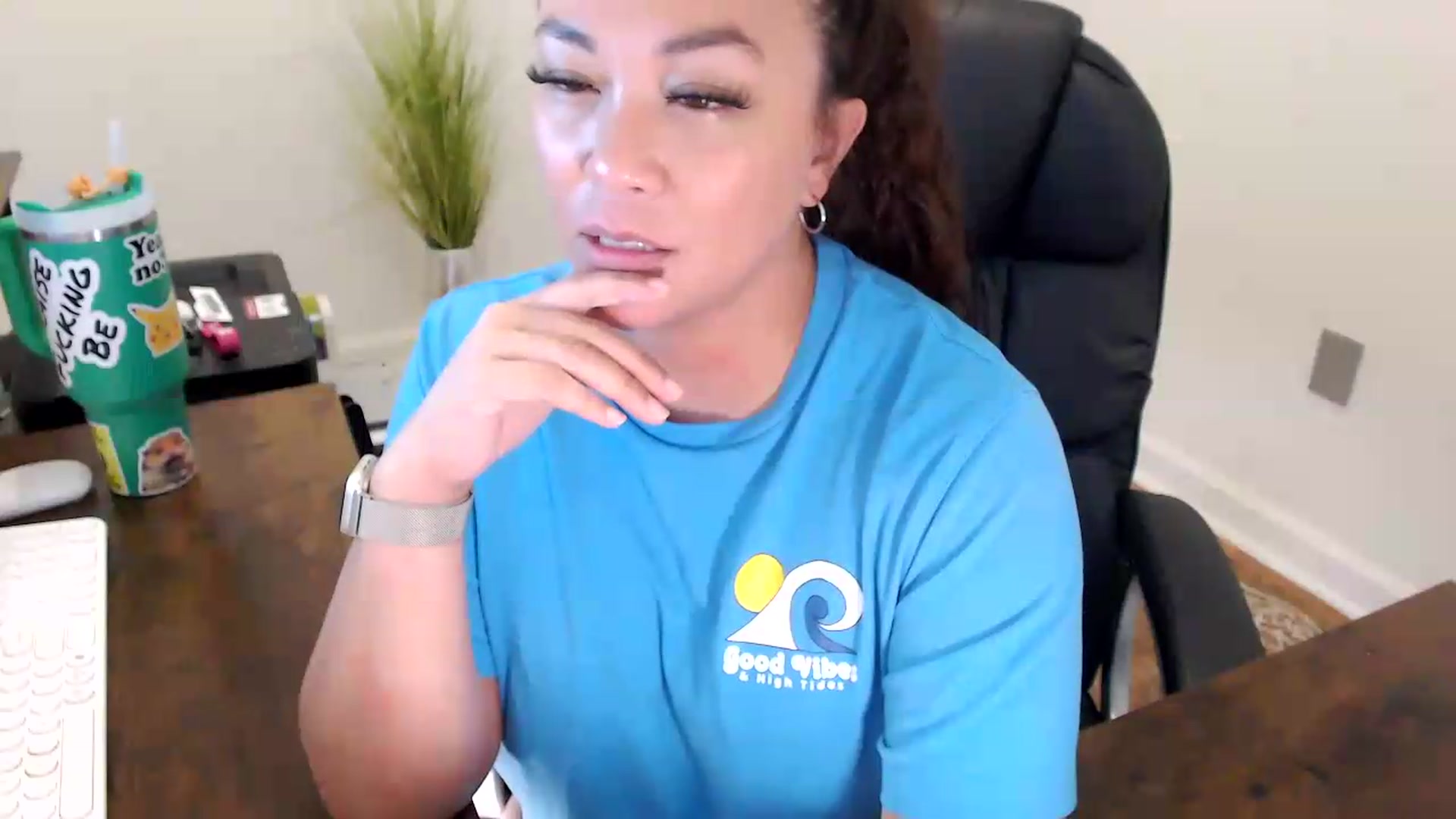 Gallery image thumbnail from MickaylaStar's myfreecams stream on, 06/01/2026, 19:34 image 13 of 20