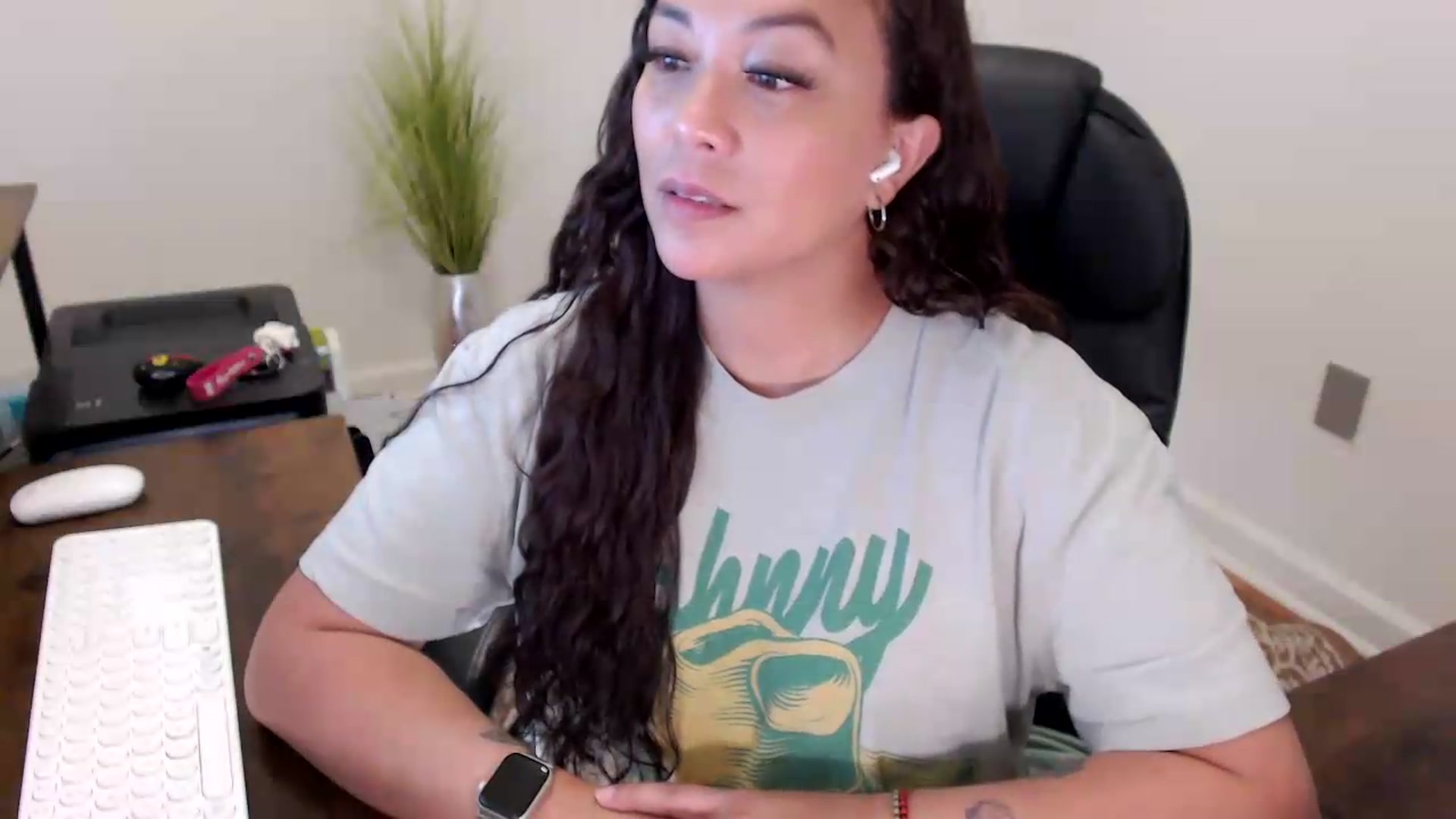 Gallery image thumbnail from MickaylaStar's myfreecams stream on, 06/02/2026, 17:07 image 20 of 20