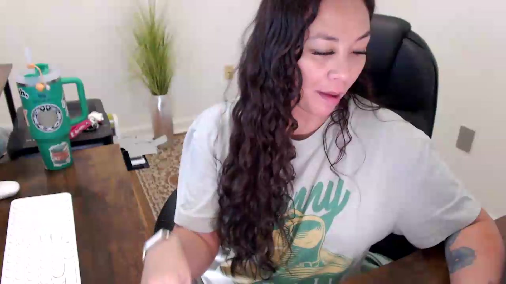 Gallery image thumbnail from MickaylaStar's myfreecams stream on, 06/02/2026, 18:56 image 3 of 20