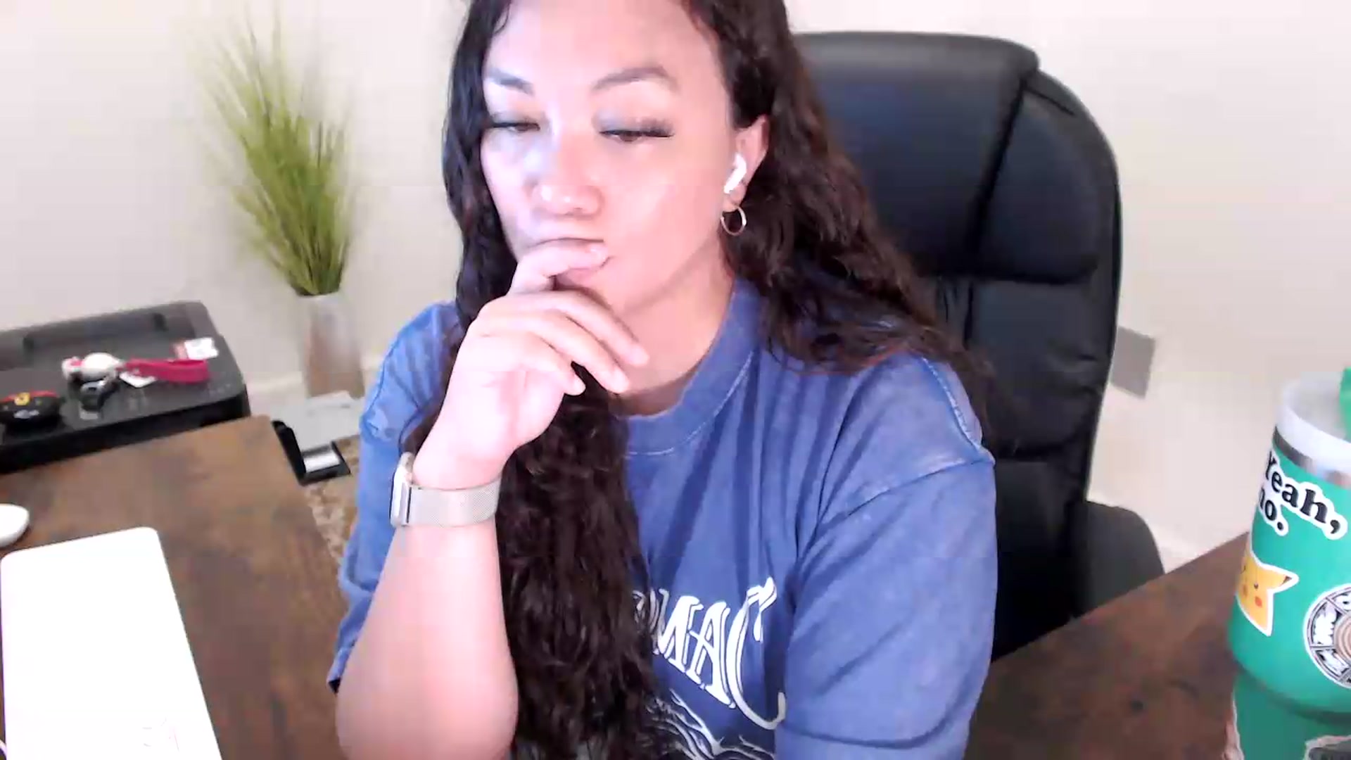 Gallery image thumbnail from MickaylaStar's myfreecams stream on, 06/04/2026, 18:24 image 8 of 20