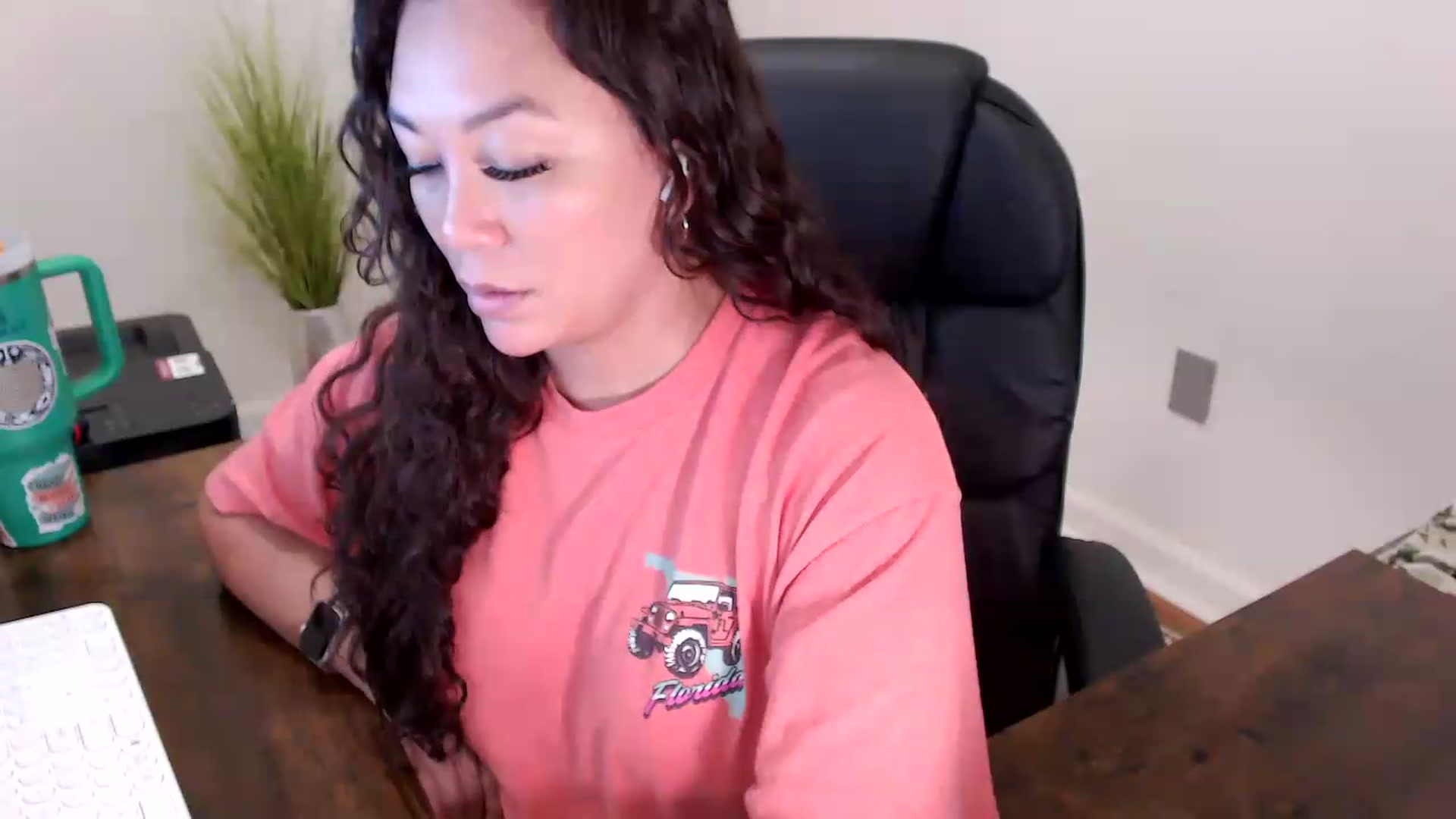Gallery image thumbnail from MickaylaStar's myfreecams stream on, 06/05/2026, 15:15 image 12 of 20