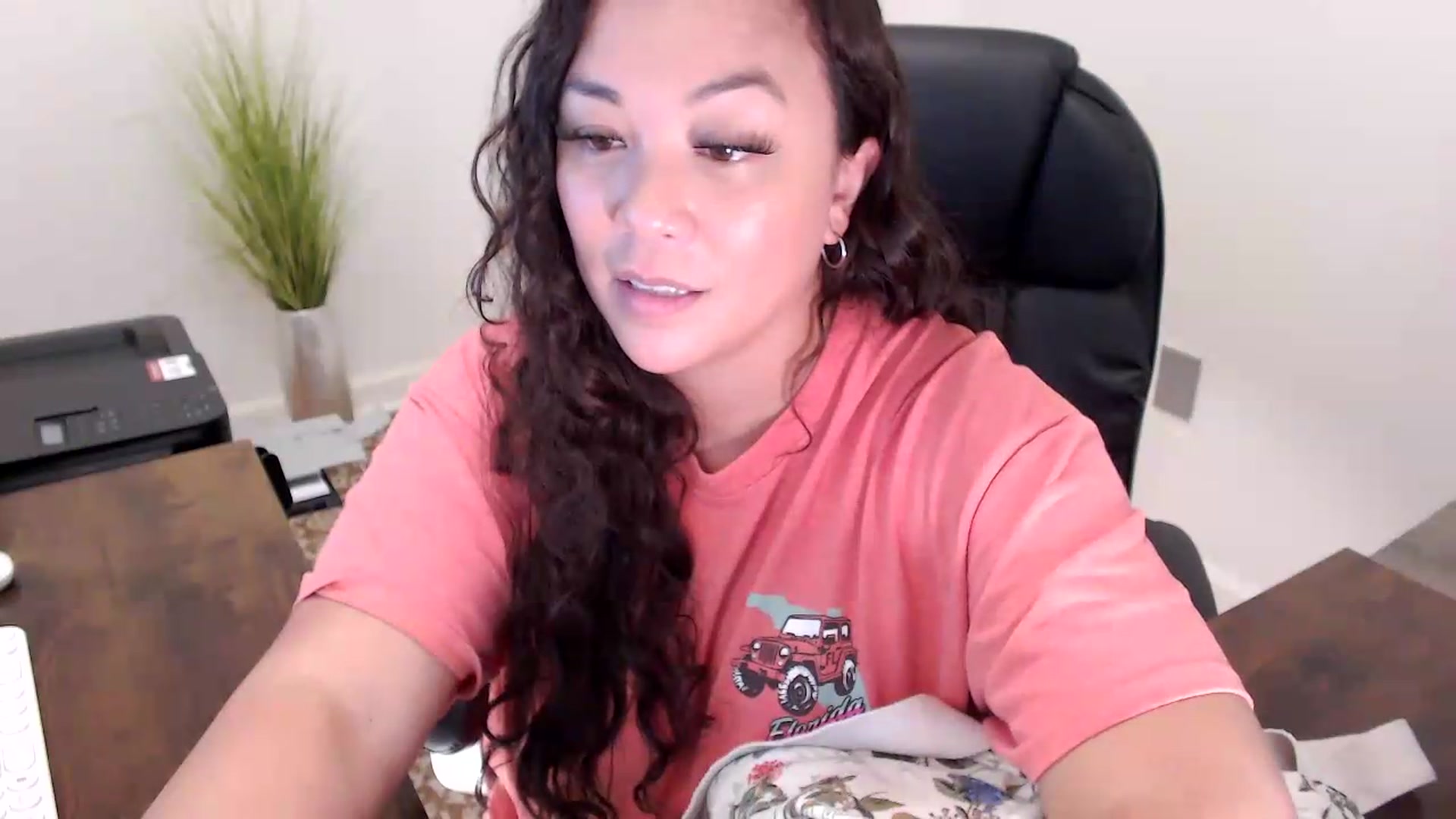 Gallery image thumbnail from MickaylaStar's myfreecams stream on, 06/05/2026, 18:32 image 20 of 20