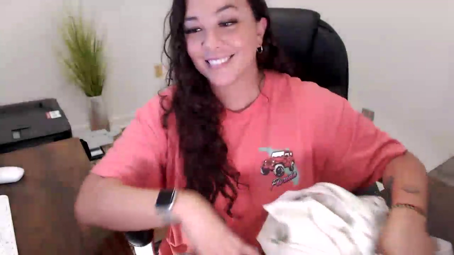 Gallery image thumbnail from MickaylaStar's myfreecams stream on, 06/05/2026, 18:32 image 18 of 20