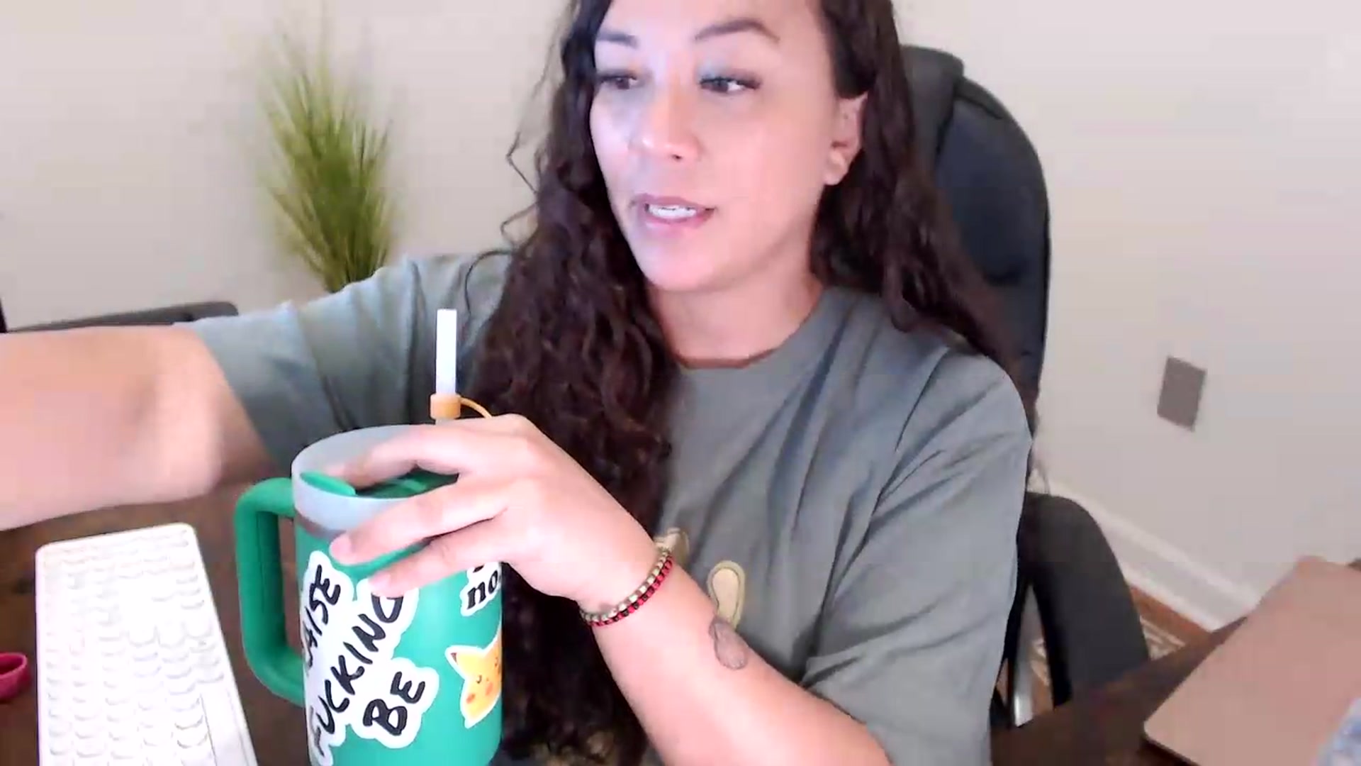 Gallery image thumbnail from MickaylaStar's myfreecams stream on, 06/08/2026, 14:56 image 15 of 20