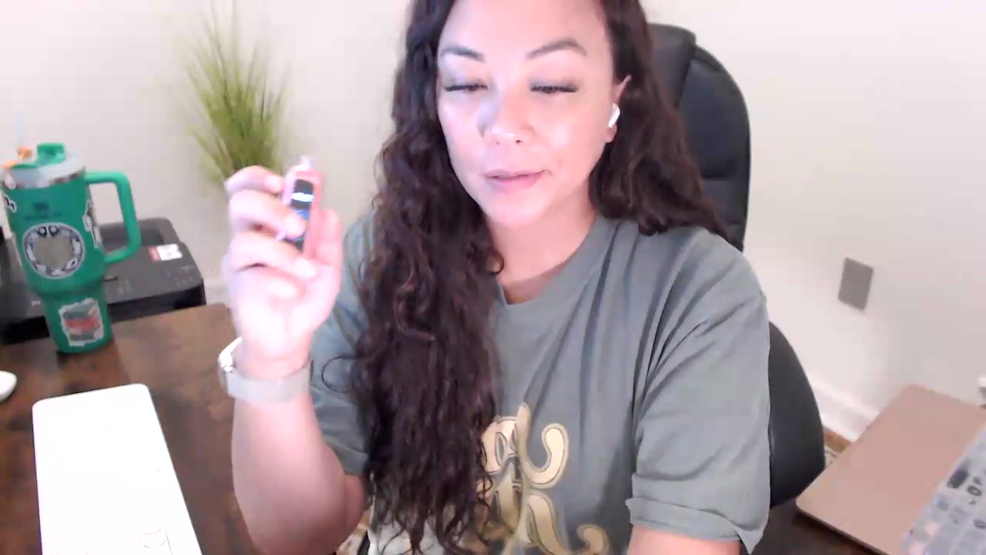 Gallery image thumbnail from MickaylaStar's myfreecams stream on, 06/08/2026, 17:14 image 14 of 20