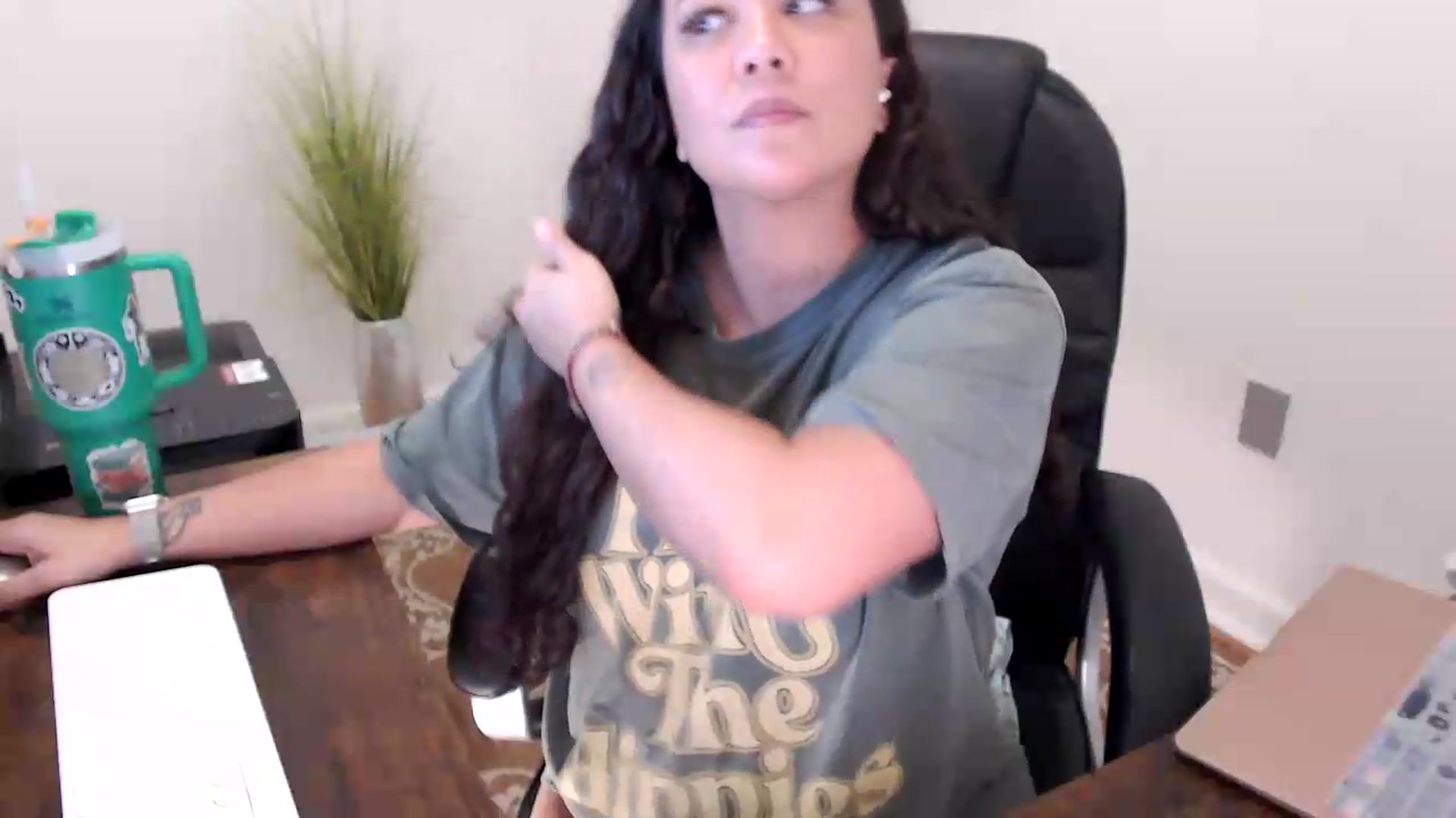 Gallery image thumbnail from MickaylaStar's myfreecams stream on, 06/08/2026, 17:14 image 11 of 20