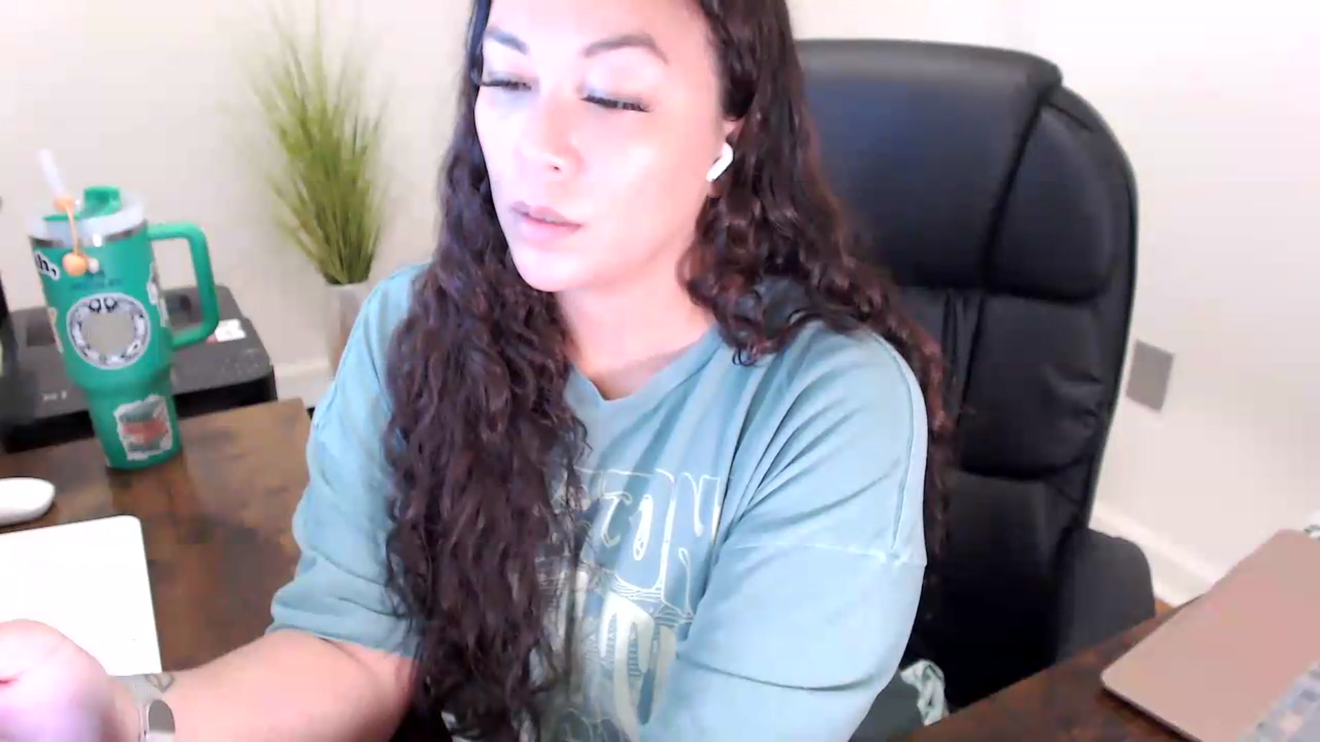Gallery image thumbnail from MickaylaStar's myfreecams stream on, 06/10/2026, 14:21 image 20 of 20