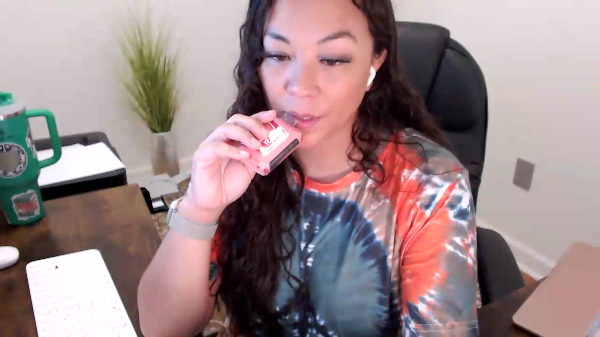 Gallery image thumbnail from MickaylaStar's myfreecams stream on, 06/12/2026, 15:42 image 8 of 20
