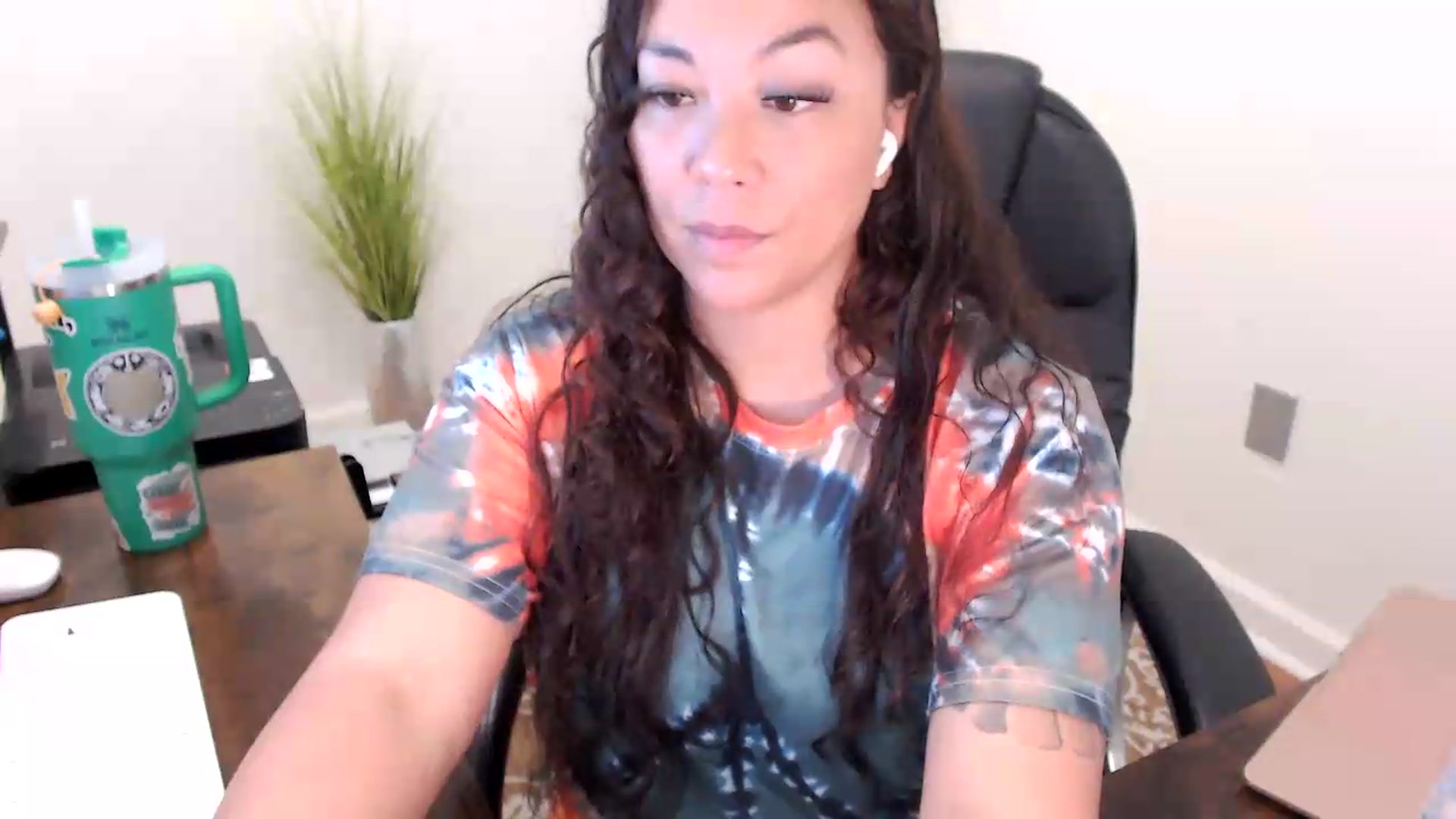 Gallery image thumbnail from MickaylaStar's myfreecams stream on, 06/12/2026, 15:42 image 2 of 20