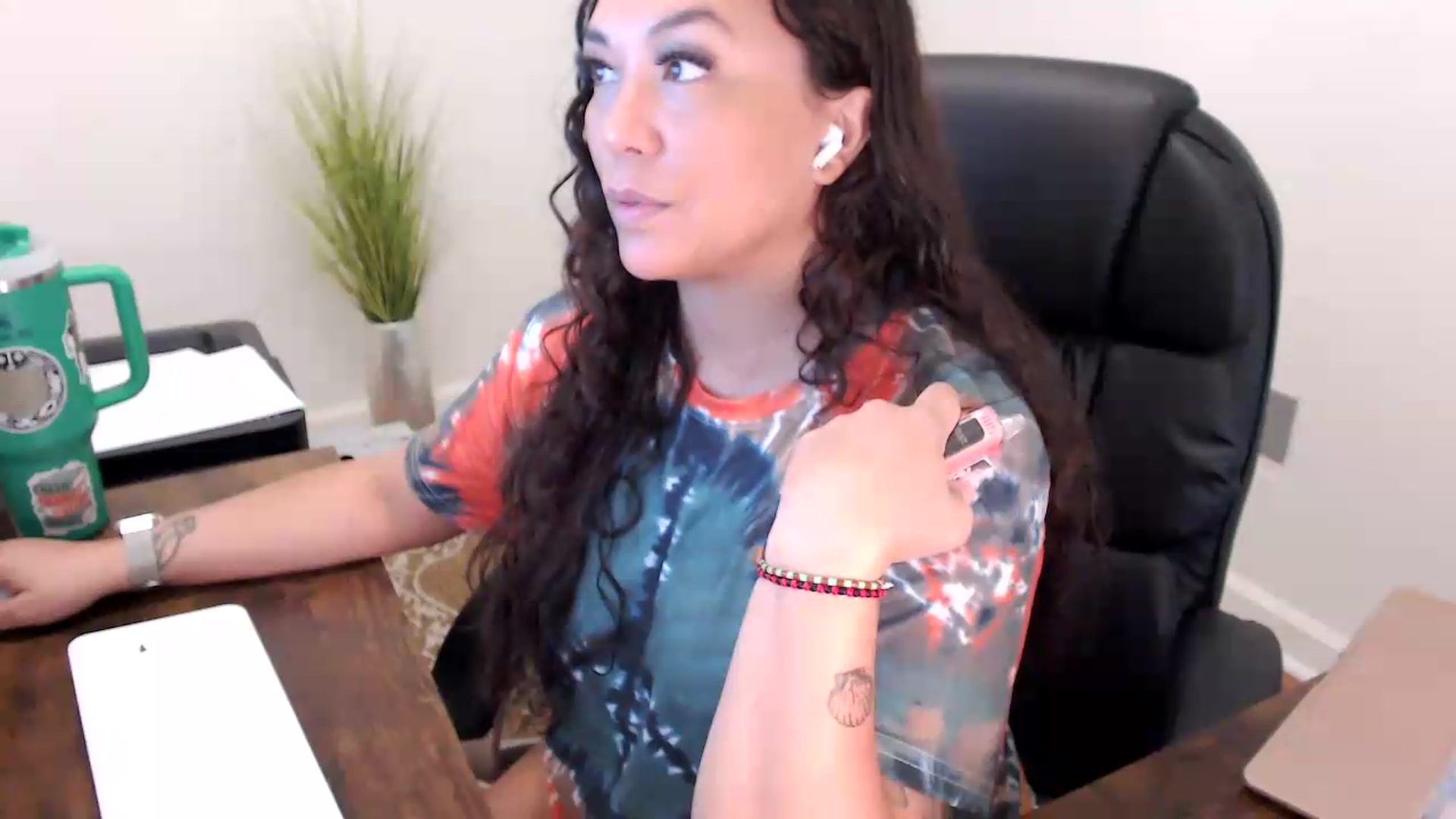 Gallery image thumbnail from MickaylaStar's myfreecams stream on, 06/12/2026, 15:42 image 5 of 20