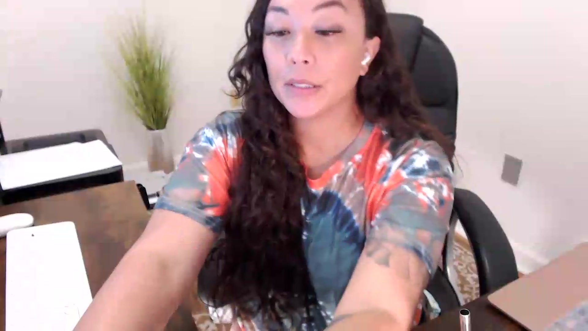 Gallery image thumbnail from MickaylaStar's myfreecams stream on, 06/12/2026, 17:18 image 19 of 20