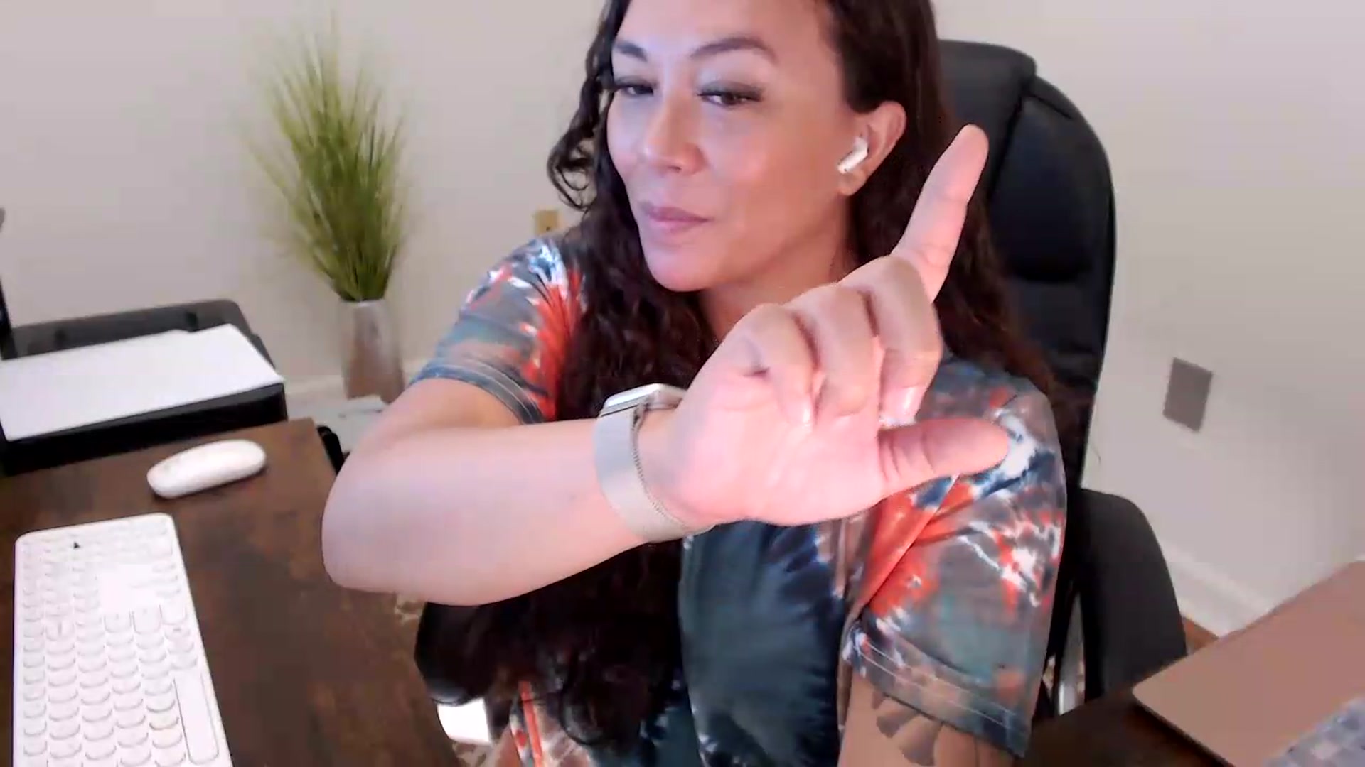 Gallery image thumbnail from MickaylaStar's myfreecams stream on, 06/12/2026, 17:18 image 12 of 20