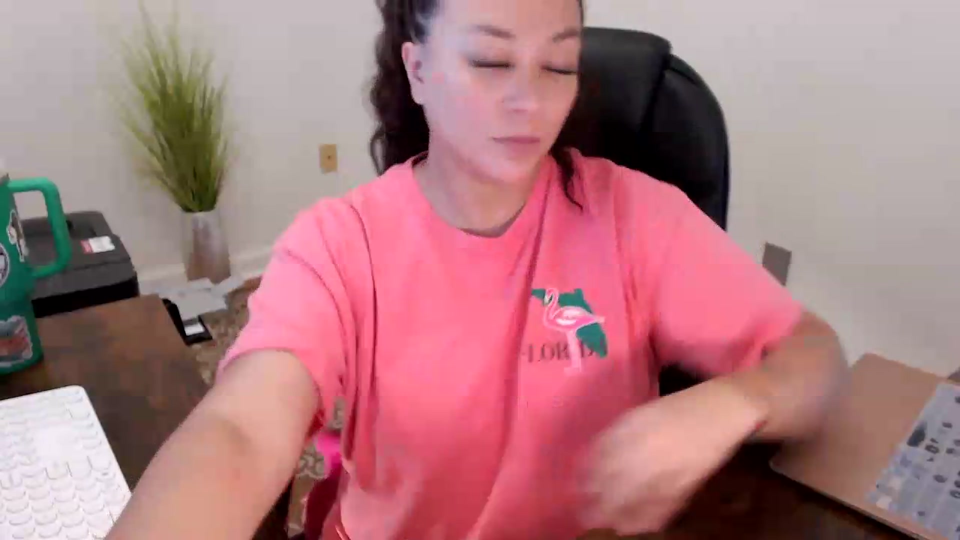 Gallery image thumbnail from MickaylaStar's myfreecams stream on, 06/18/2026, 18:11 image 8 of 20