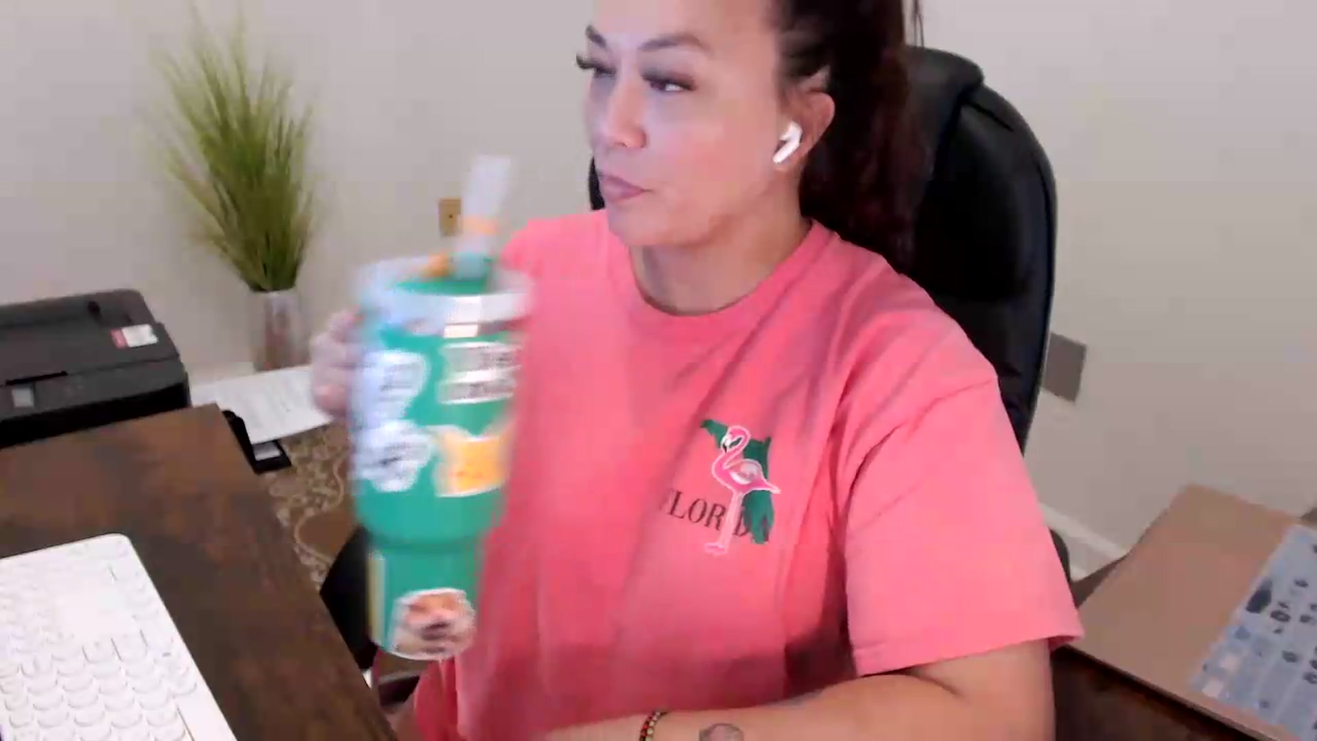 Gallery image thumbnail from MickaylaStar's myfreecams stream on, 06/18/2026, 18:39 image 11 of 20