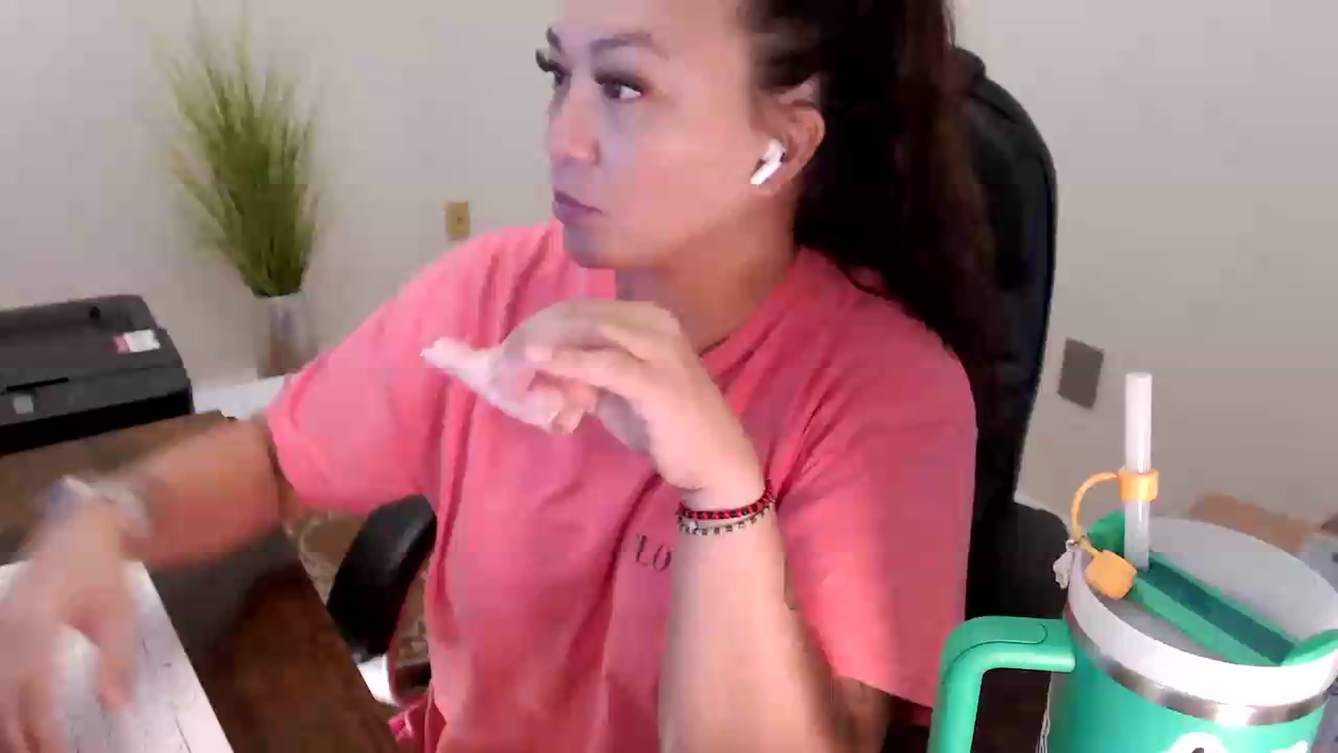 Gallery image thumbnail from MickaylaStar's myfreecams stream on, 06/18/2026, 18:39 image 1 of 20